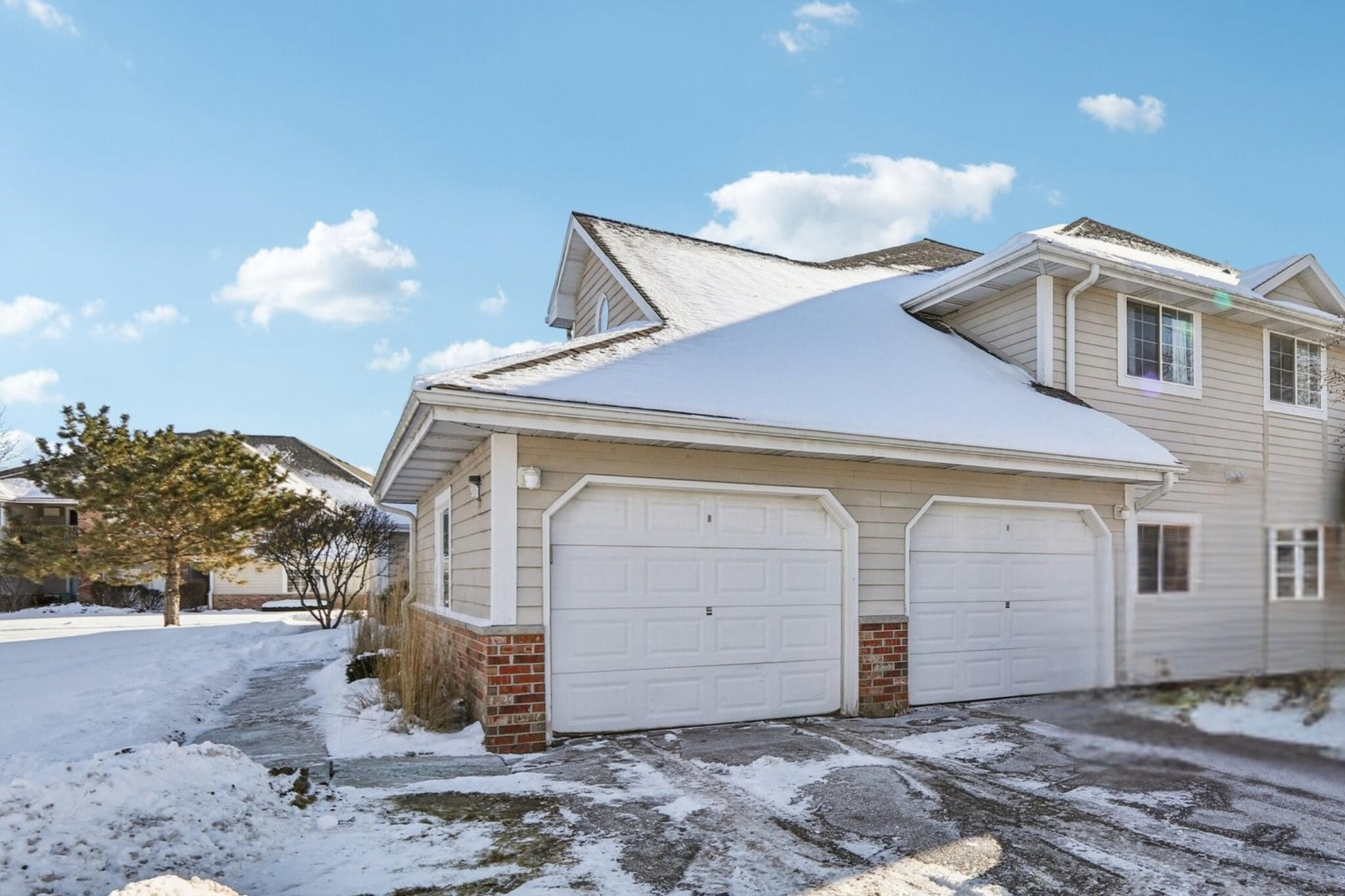 521 Lawson School Rd Unit: 8