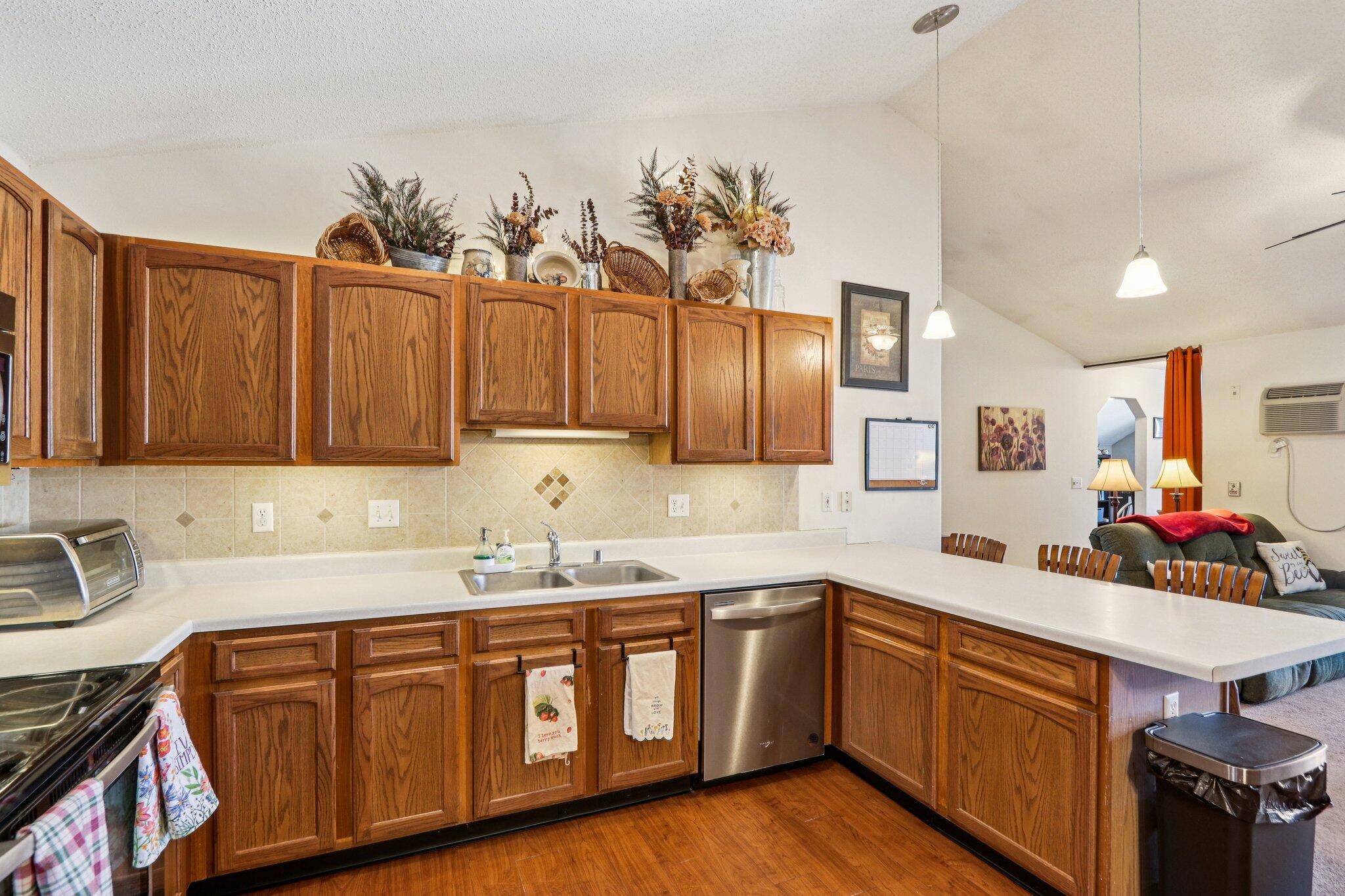 521 Lawson School Rd Unit: 8