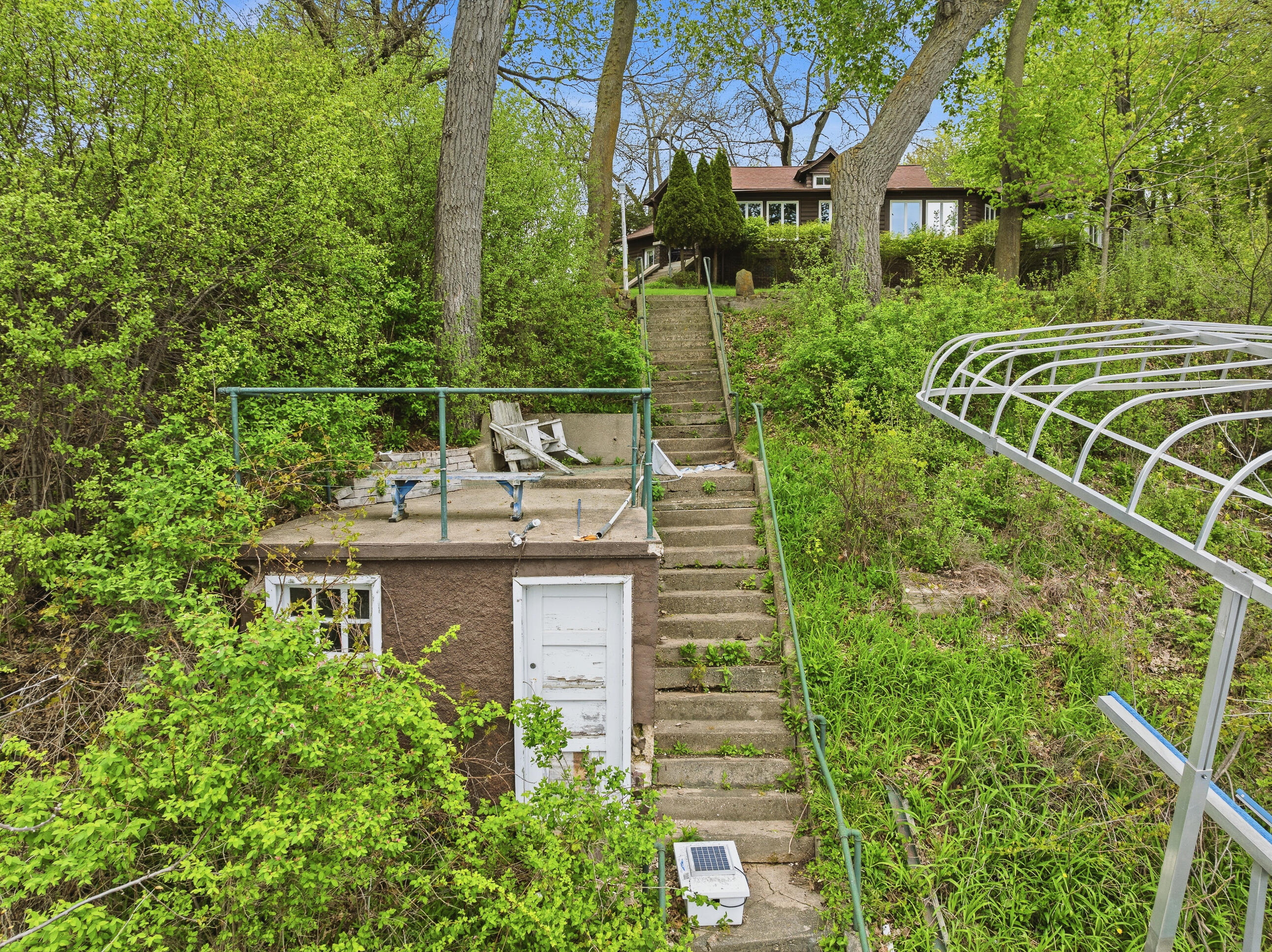 2304 North Shore Dr