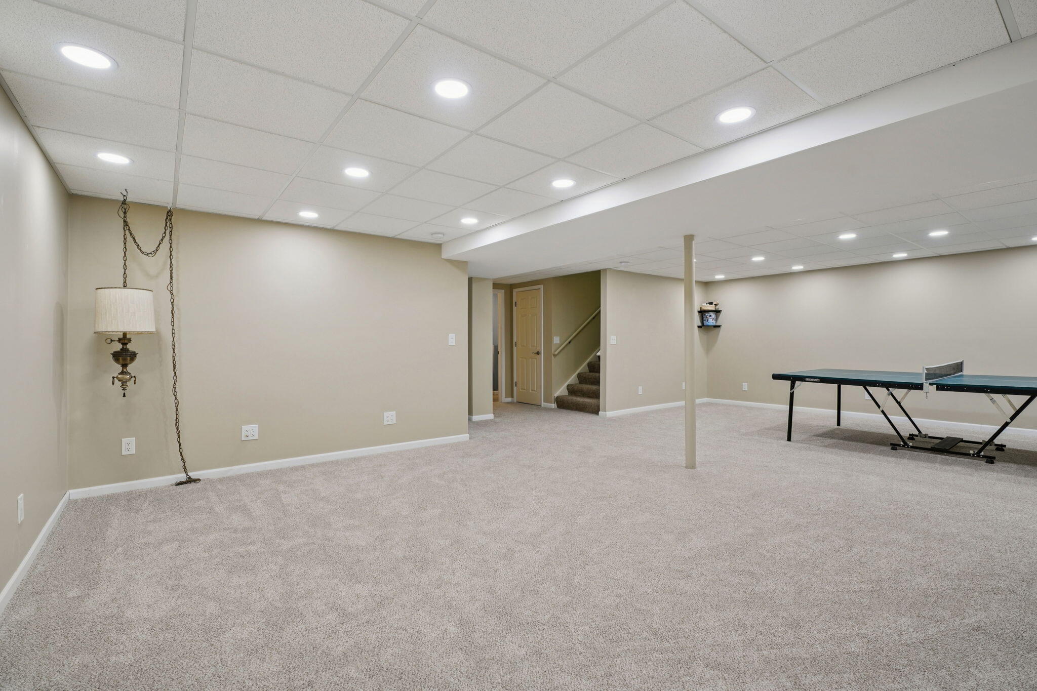 656 Baker St