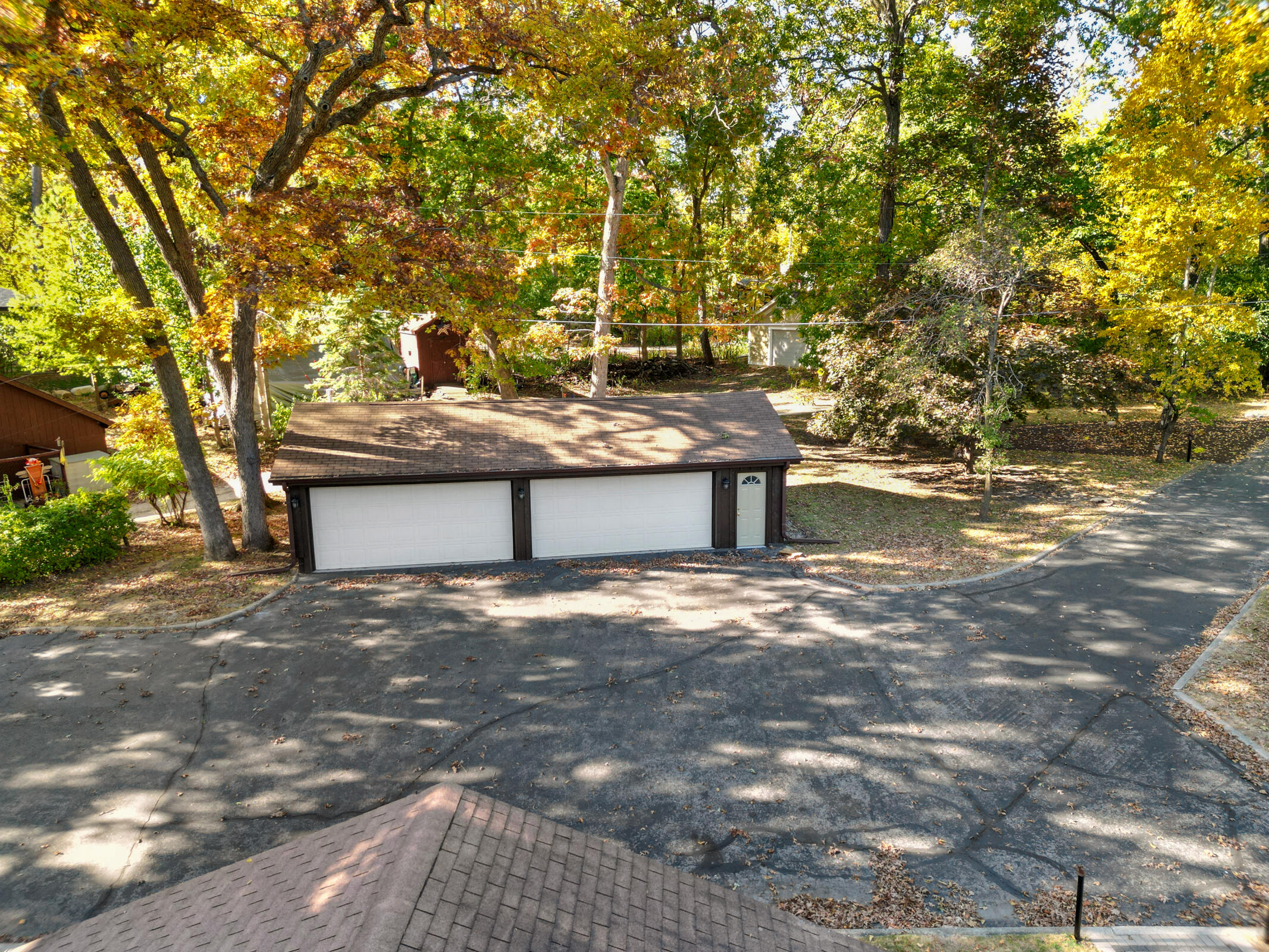 2572 North Shore Dr