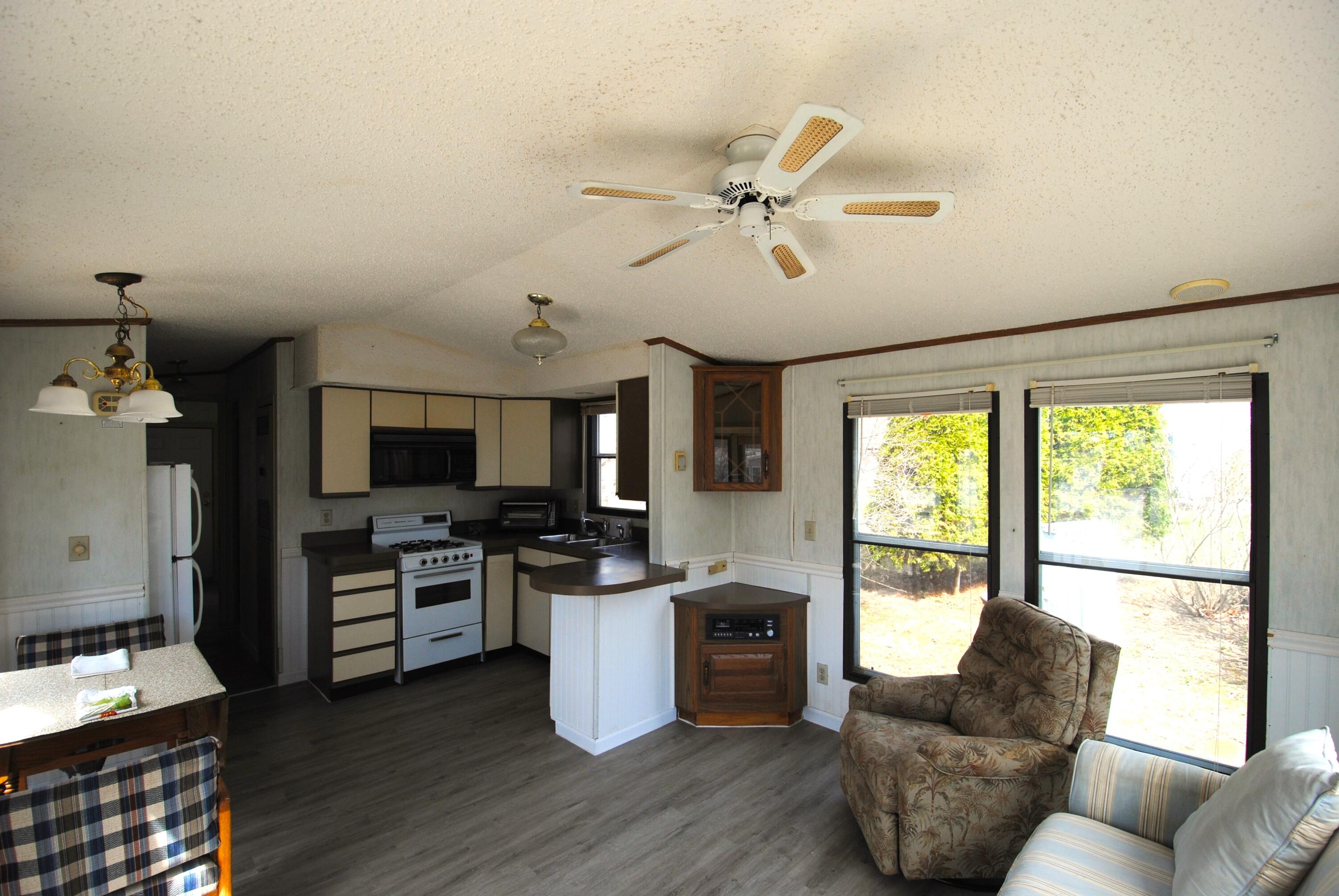 W5229 Surfwood Dr Unit: 77