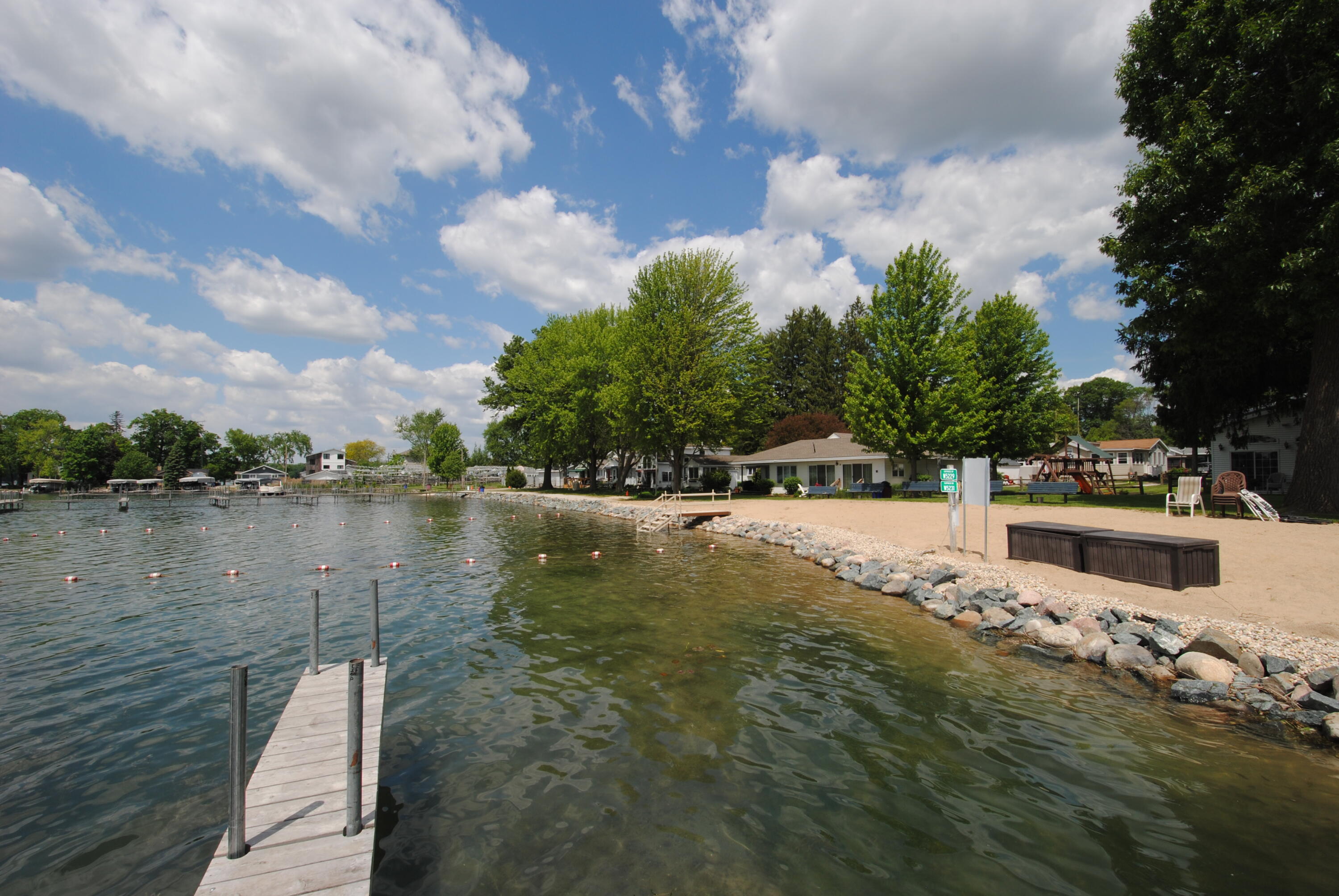 W5229 Surfwood Dr Unit: 77