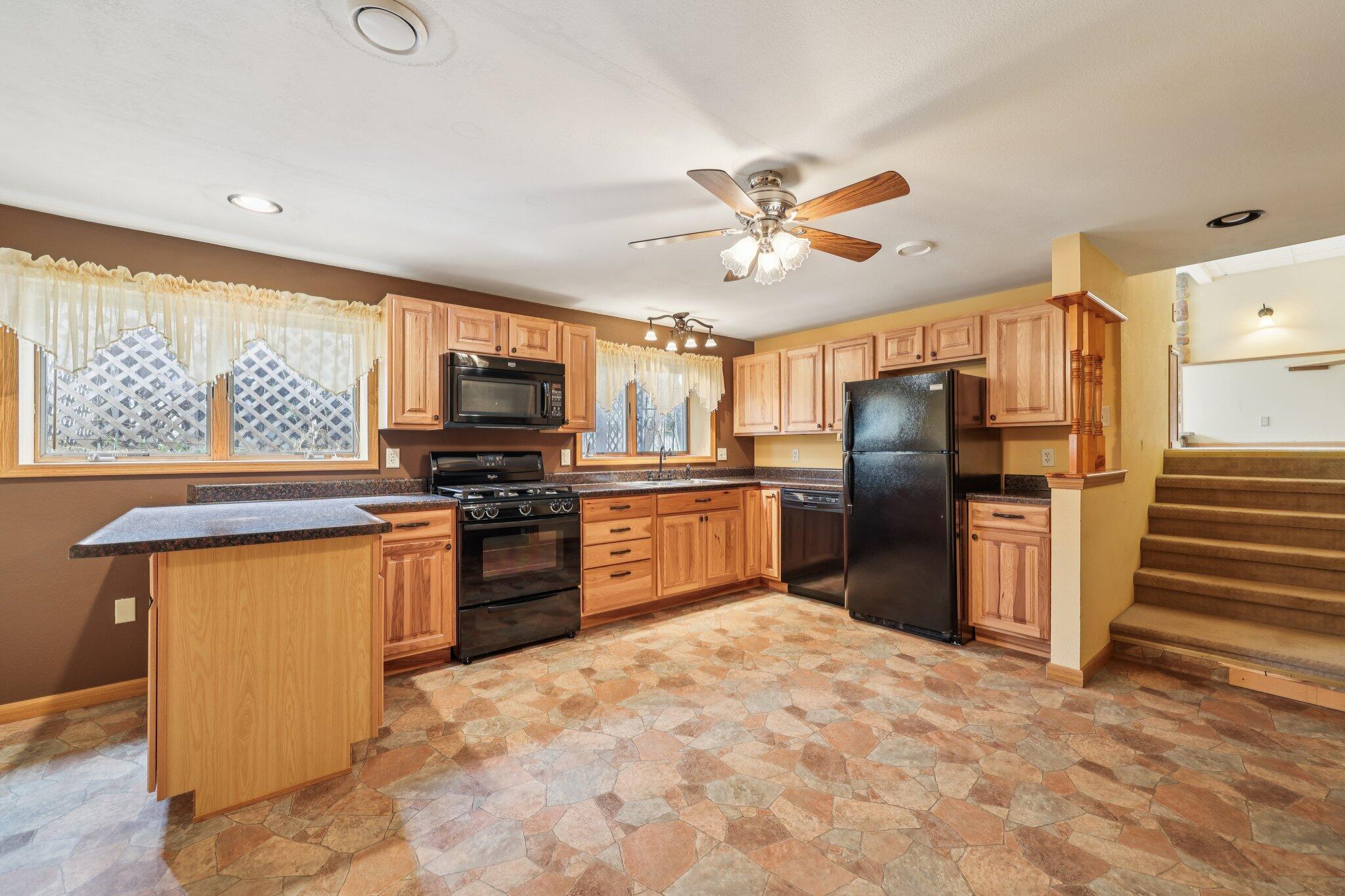 304 Aspen Ct