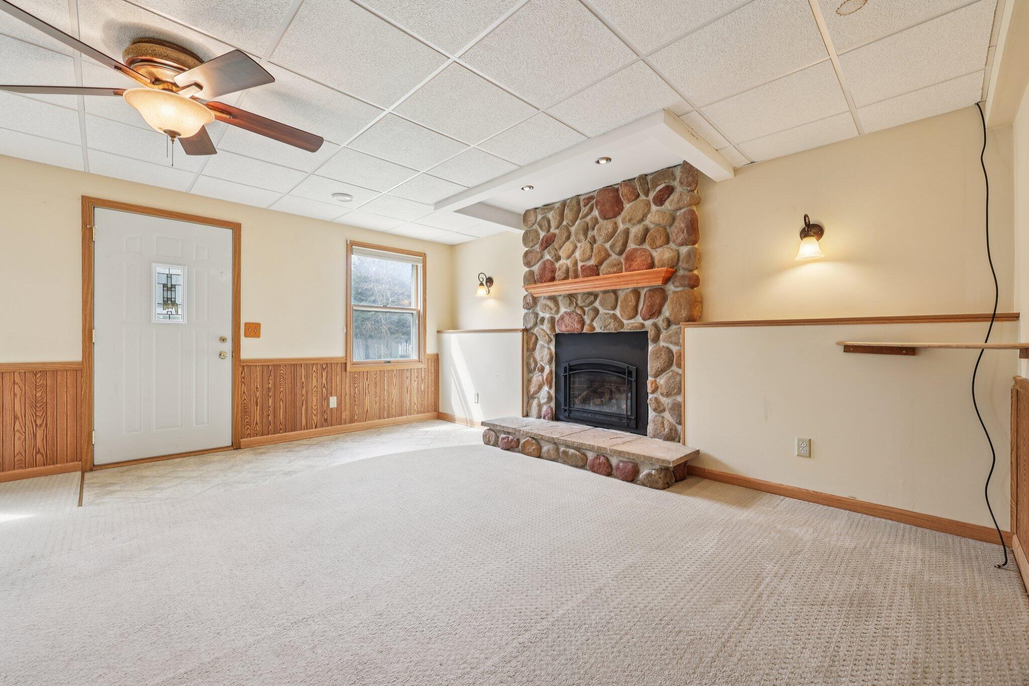 304 Aspen Ct