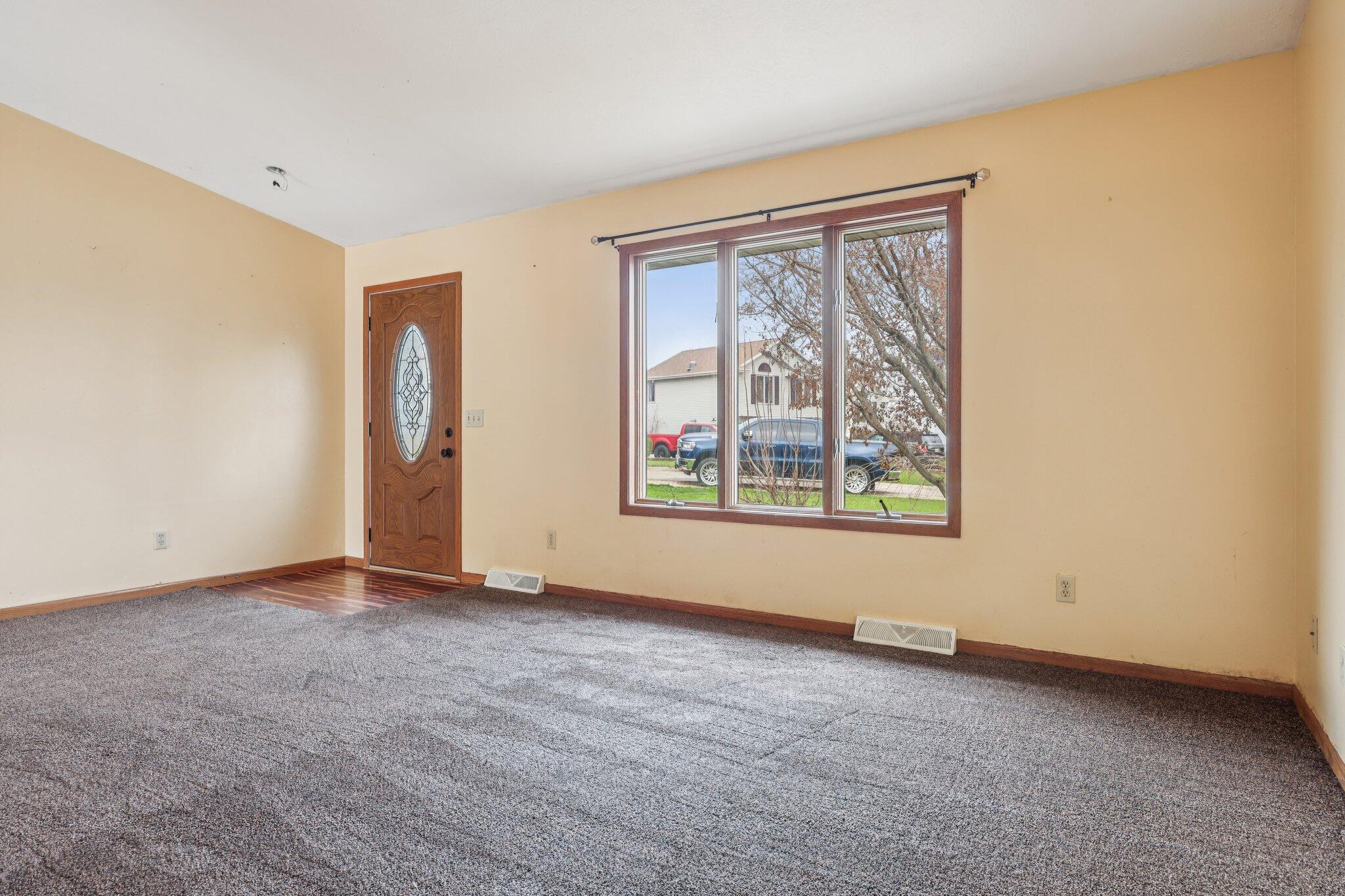 304 Aspen Ct