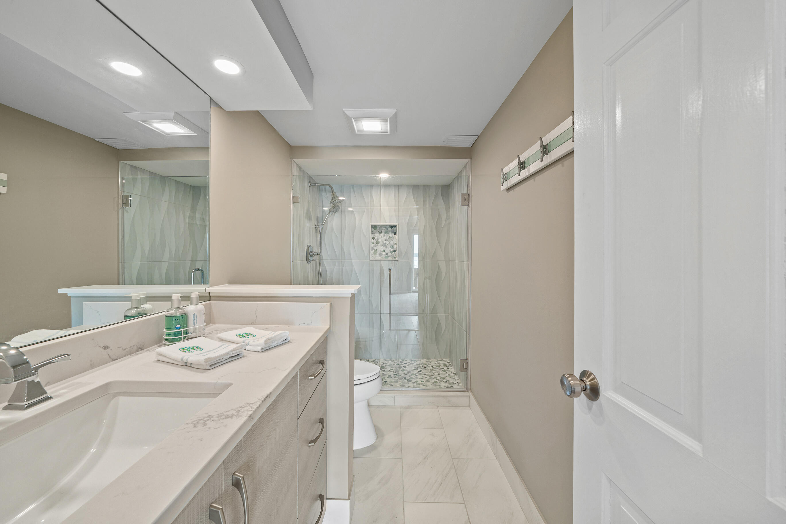 9 S Walworth Ave Unit: 603