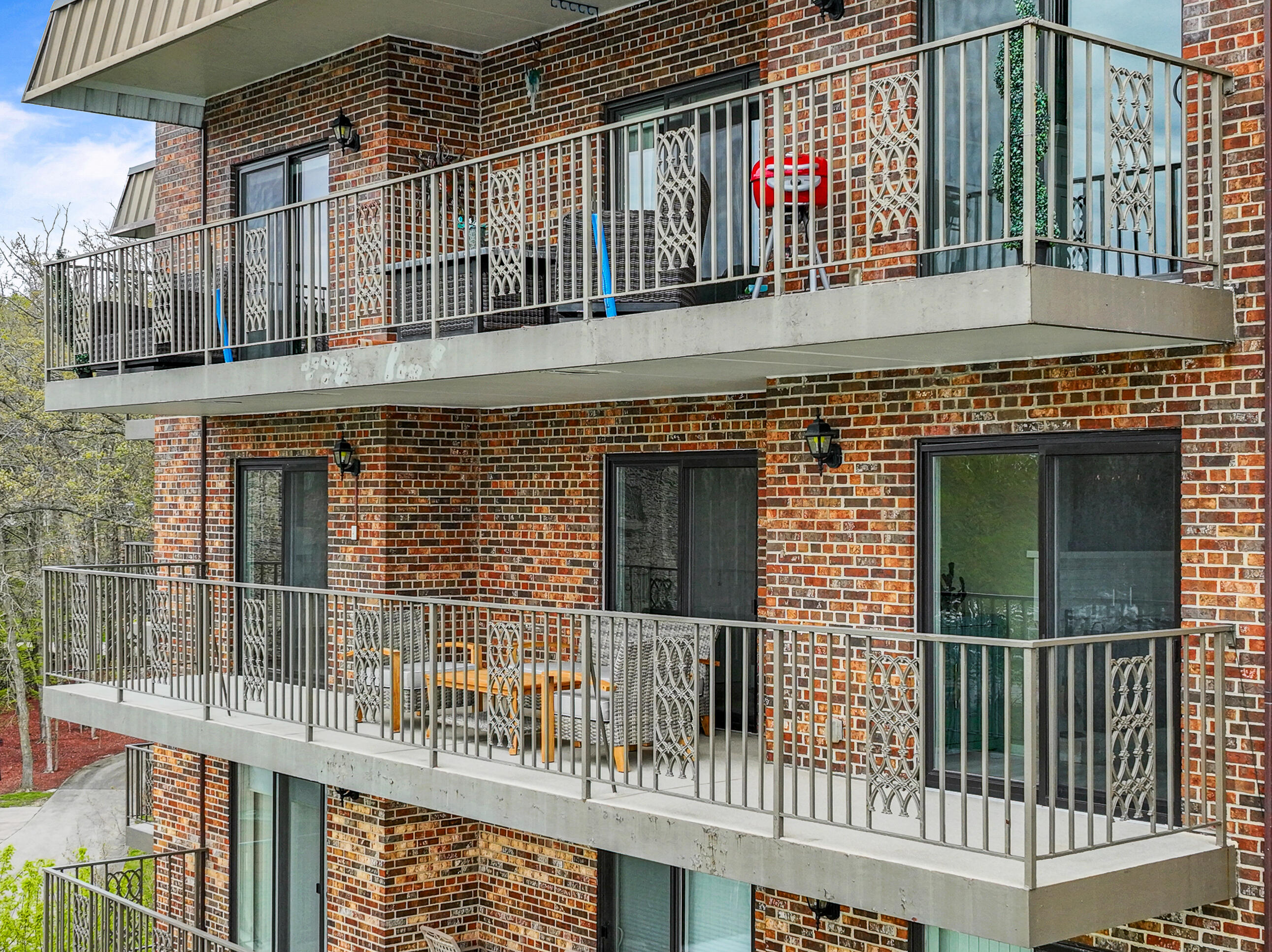 9 S Walworth Ave Unit: 603