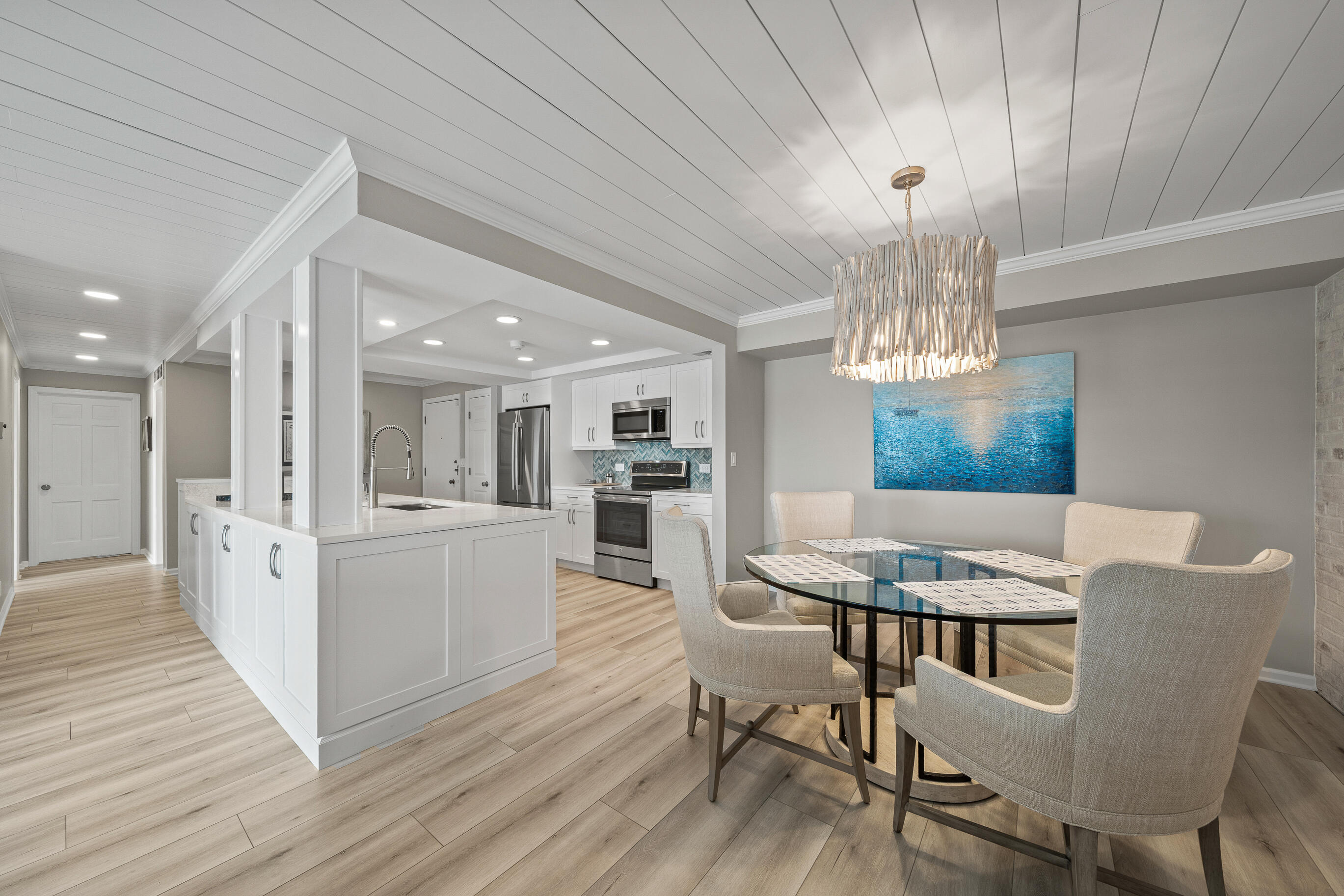 9 S Walworth Ave Unit: 603