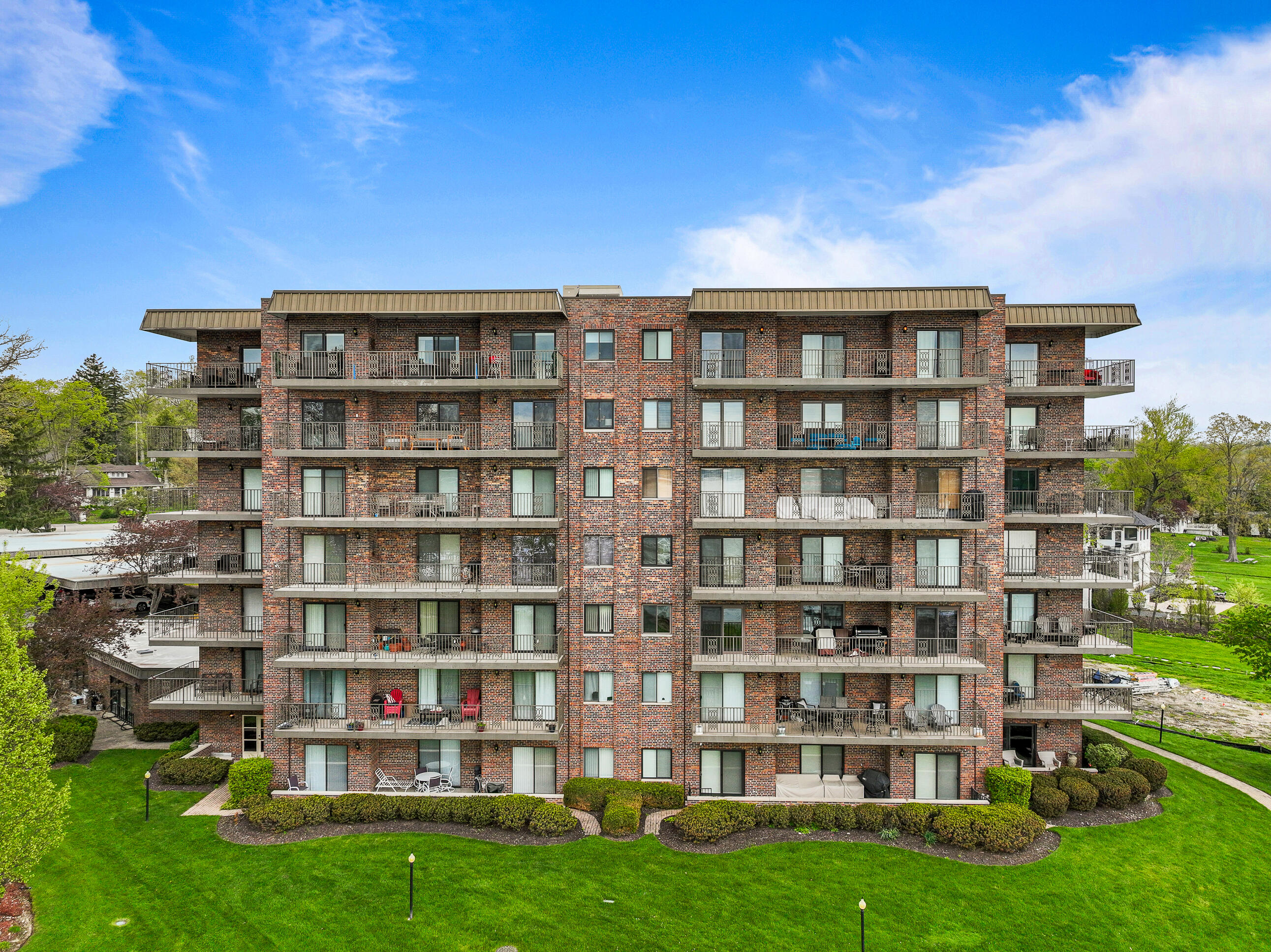 9 S Walworth Ave Unit: 603