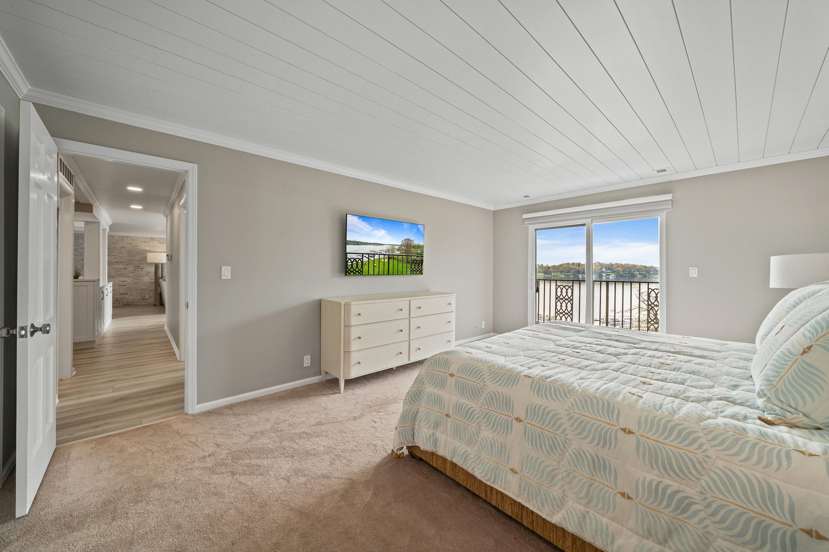 9 S Walworth Ave Unit: 603