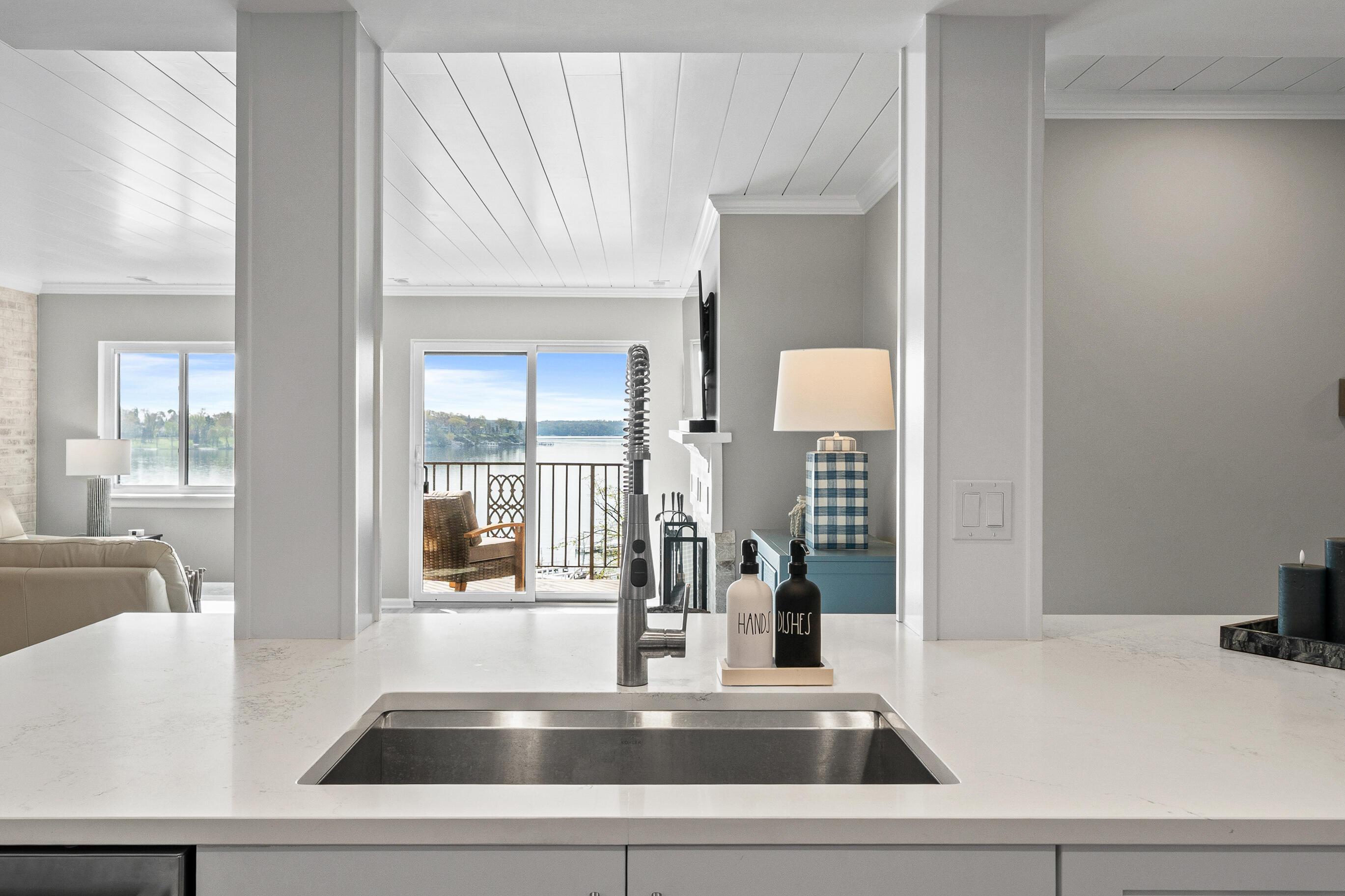 9 S Walworth Ave Unit: 603