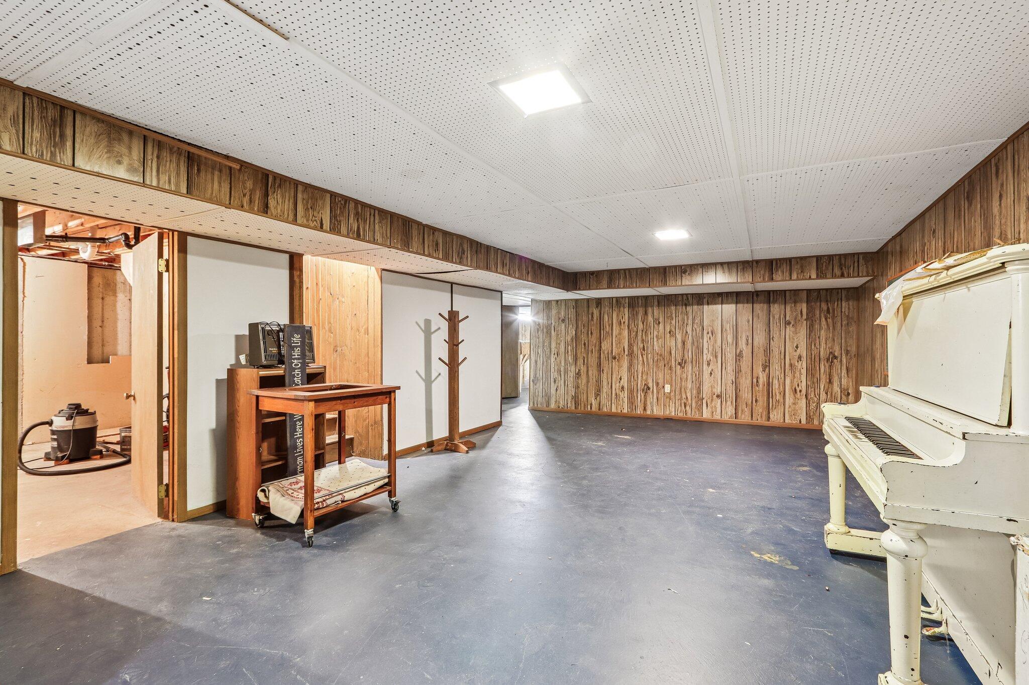 311 W 4th Ave