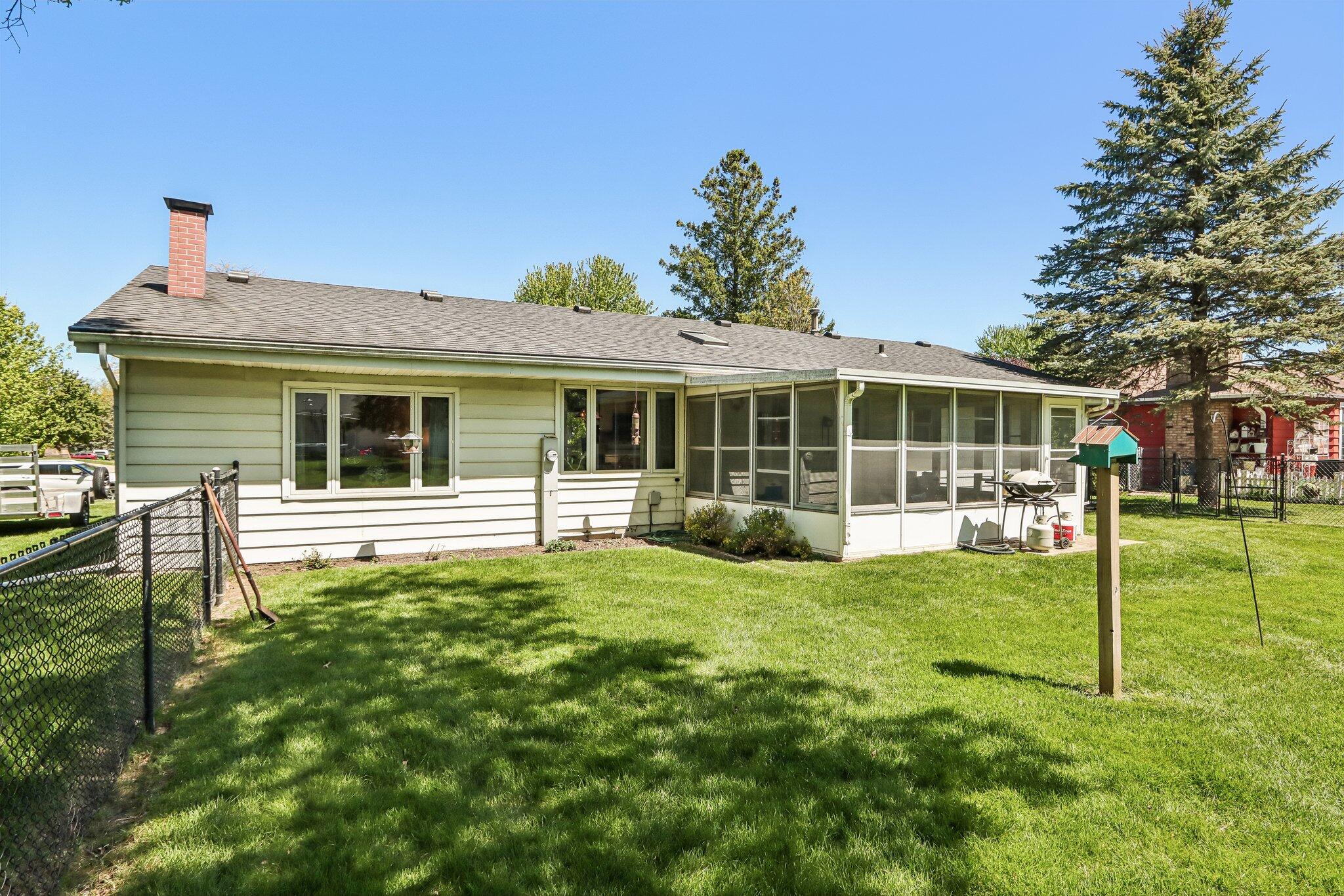 311 W 4th Ave