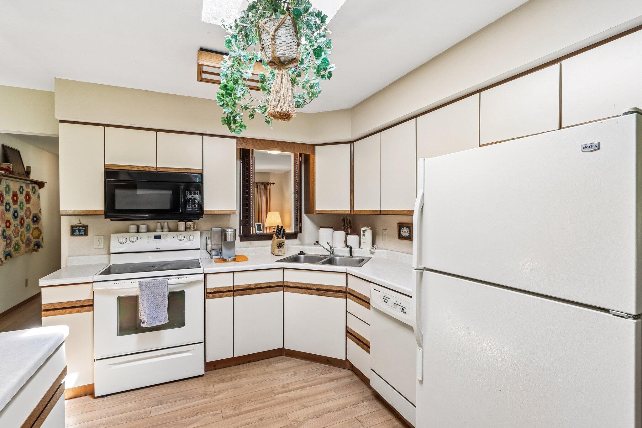 311 W 4th Ave