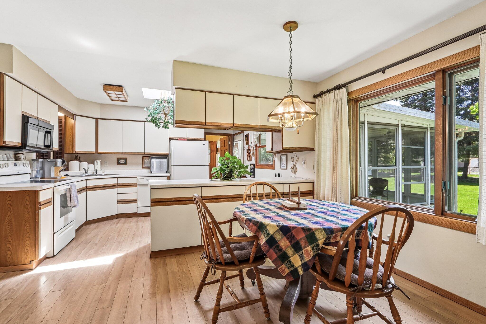 311 W 4th Ave