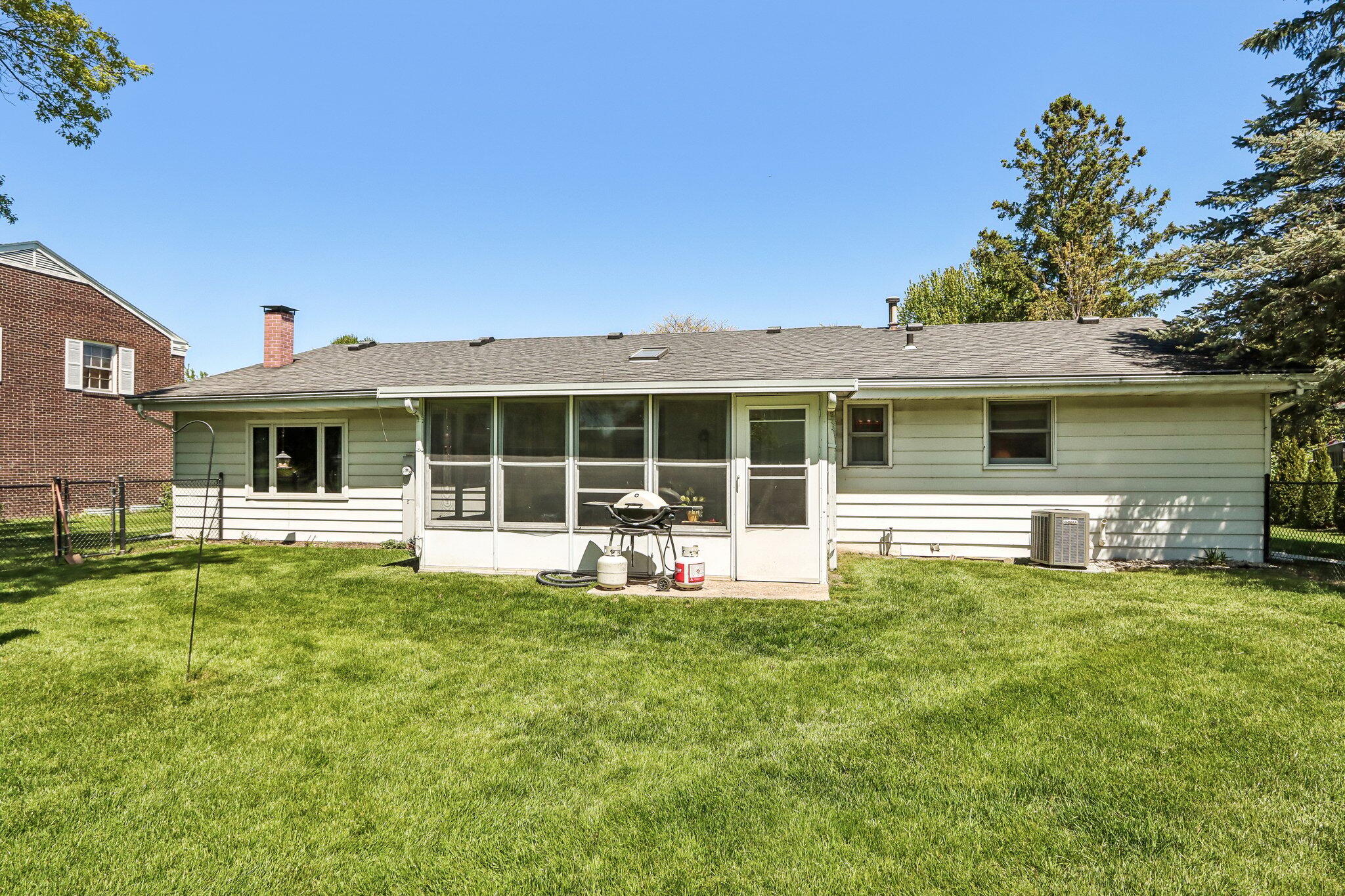 311 W 4th Ave