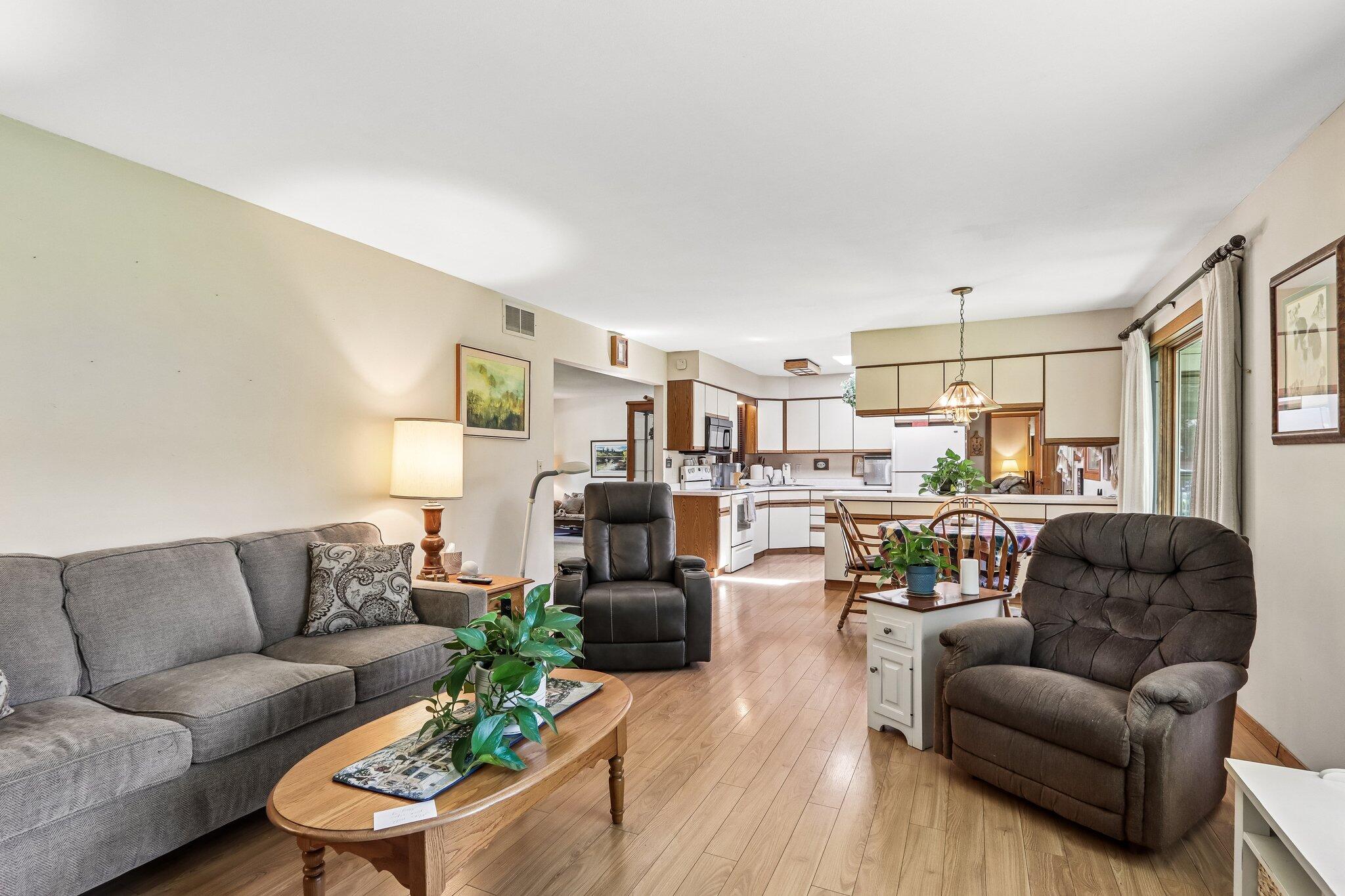 311 W 4th Ave