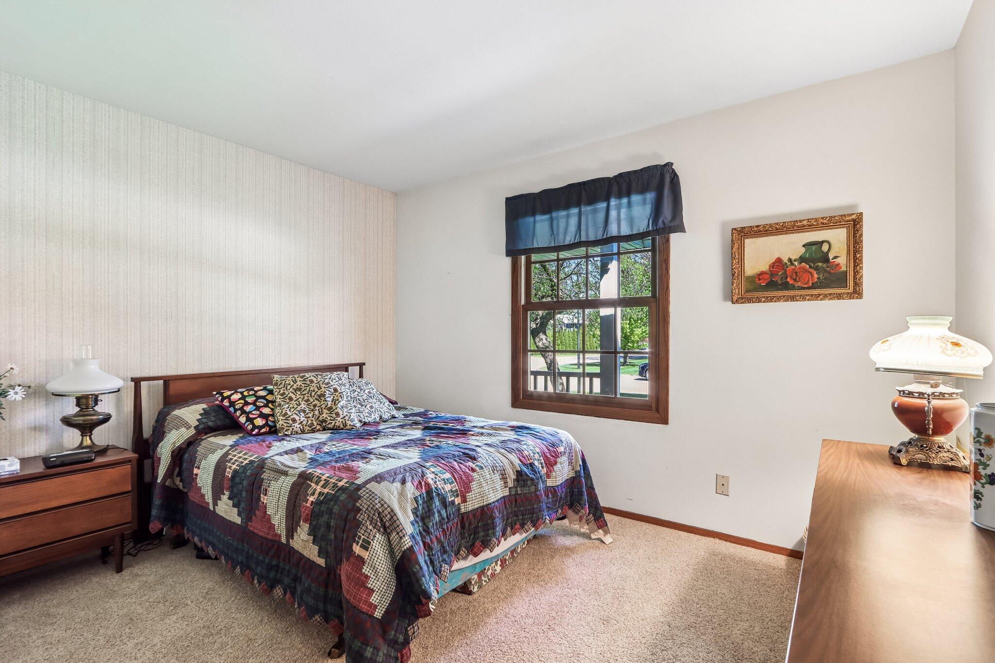 311 W 4th Ave