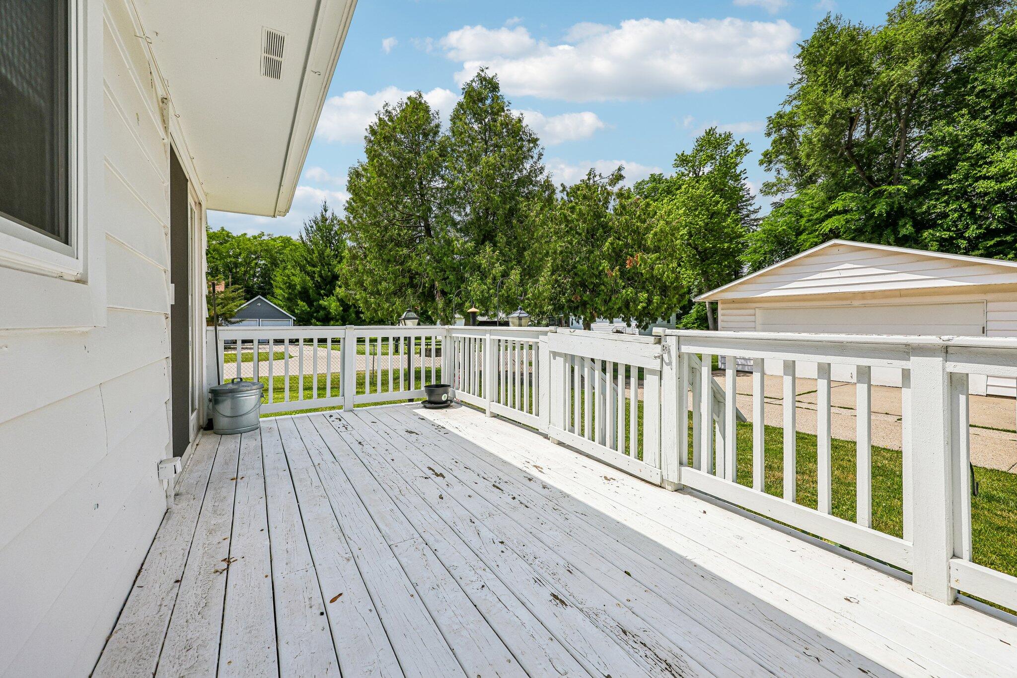N1359 Moss Dr