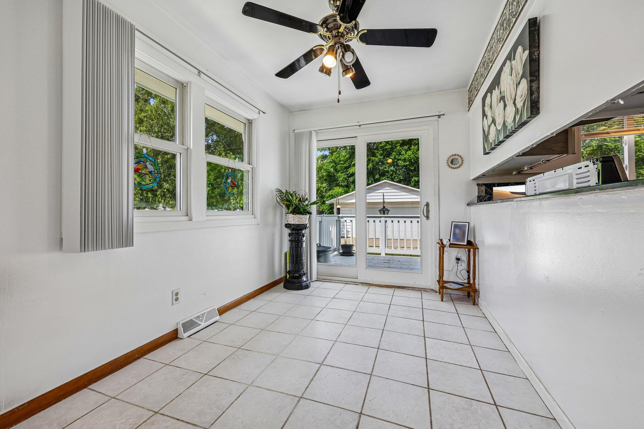 N1359 Moss Dr
