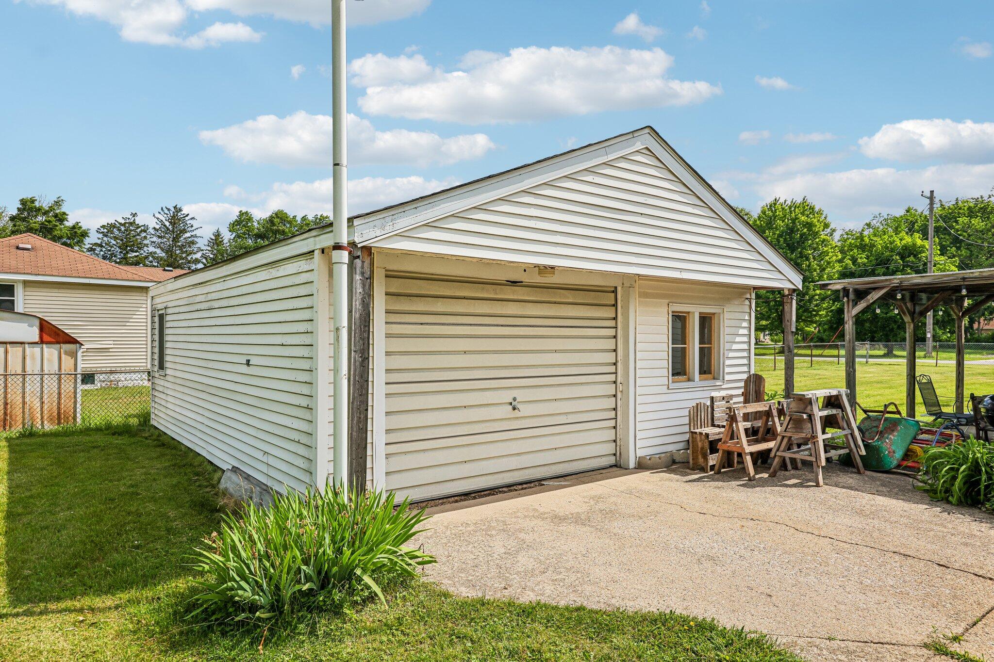 N1359 Moss Dr