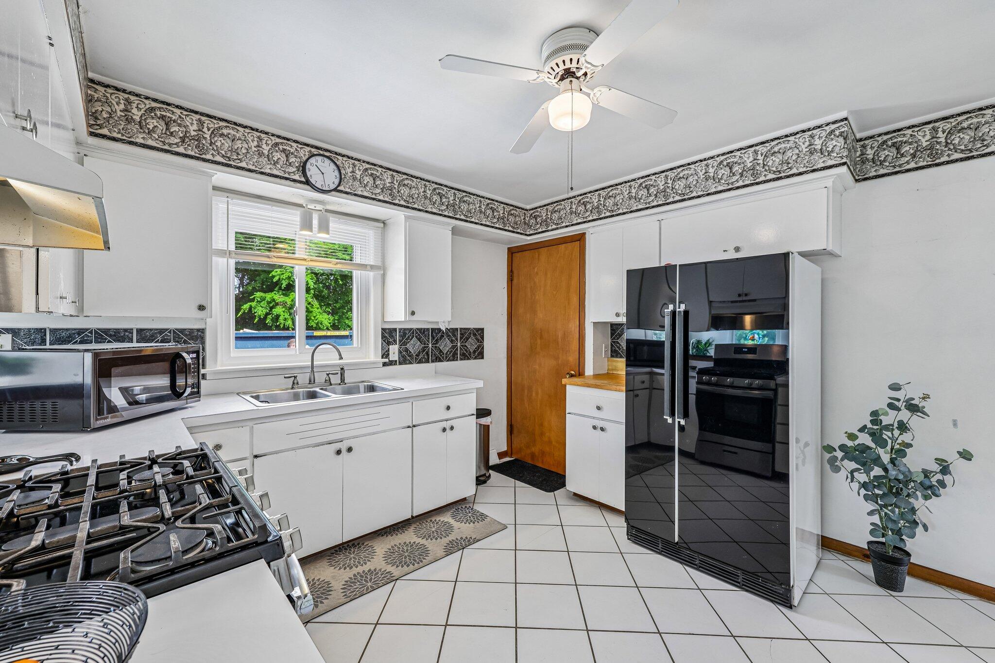 N1359 Moss Dr