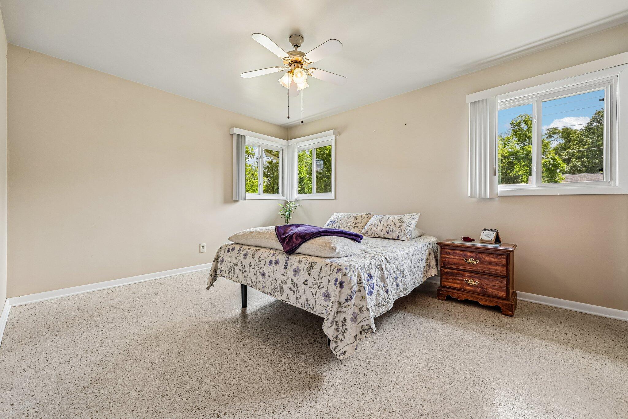N1359 Moss Dr