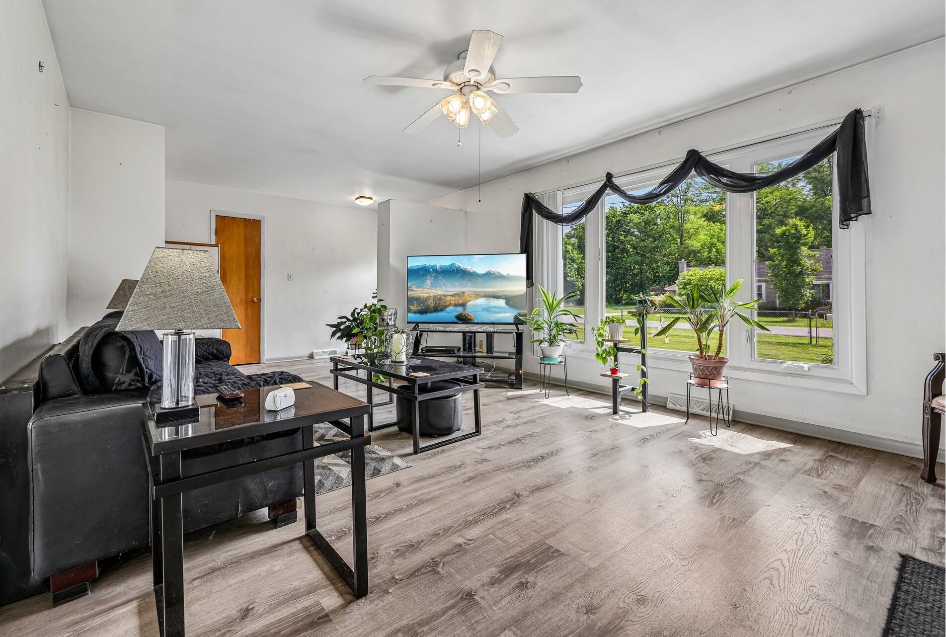N1359 Moss Dr
