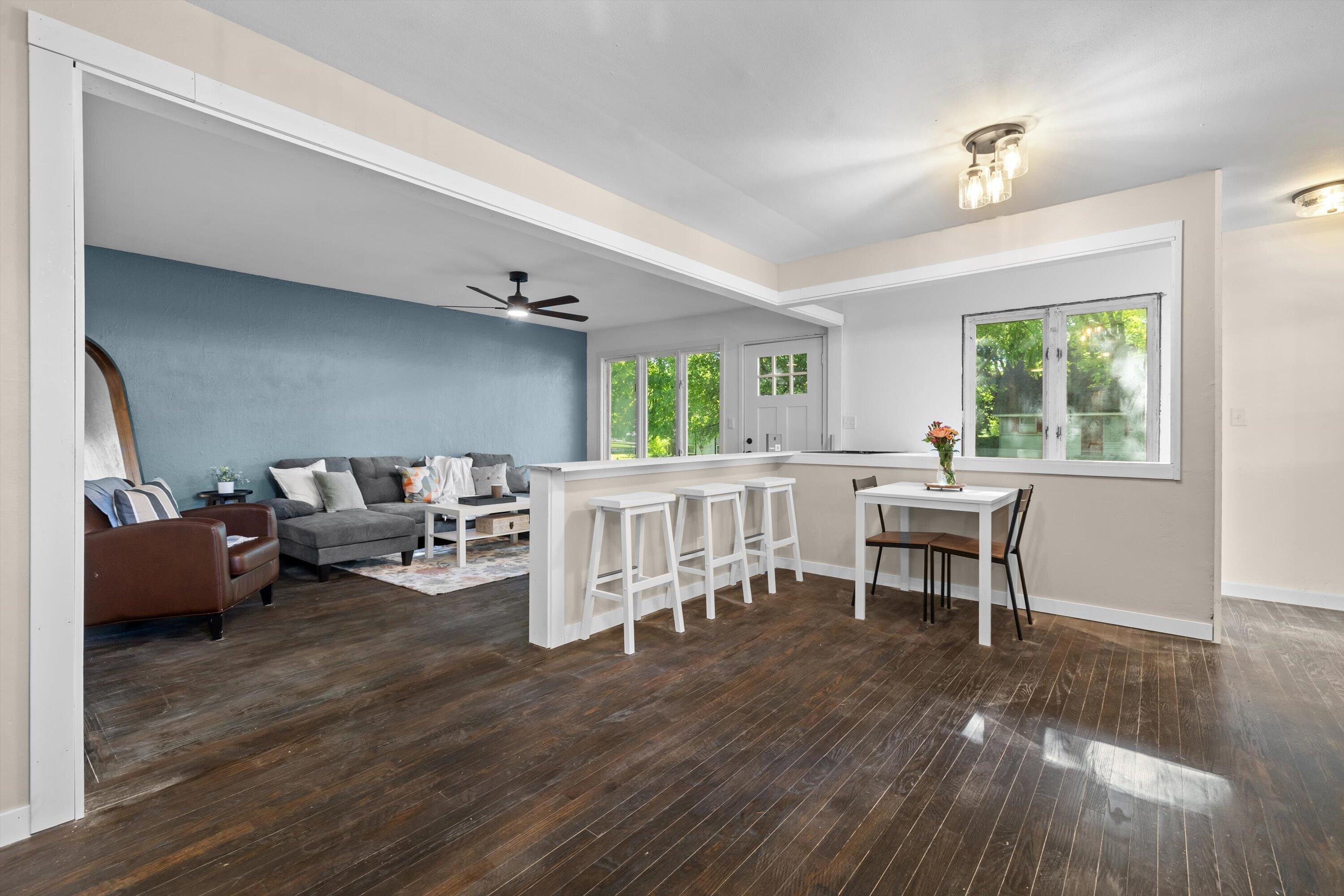36 N Monica Dr