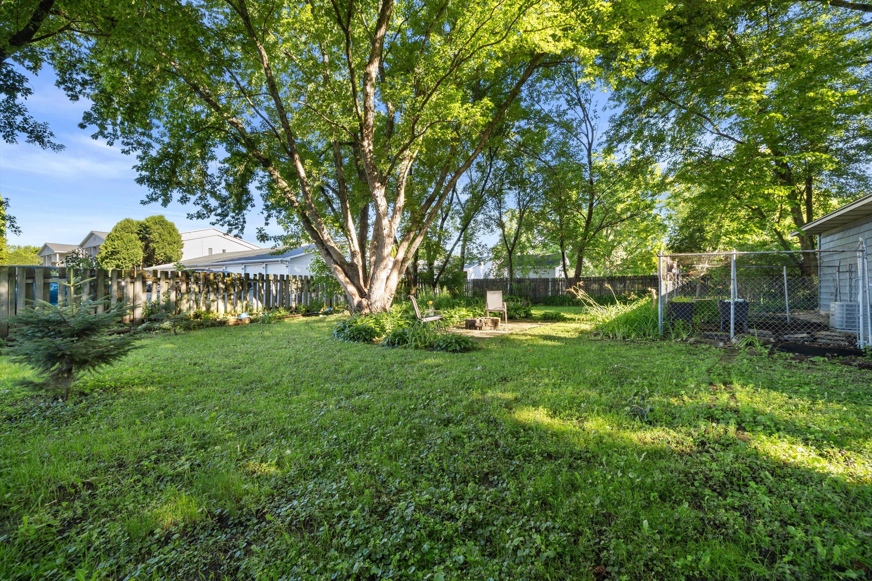 36 N Monica Dr