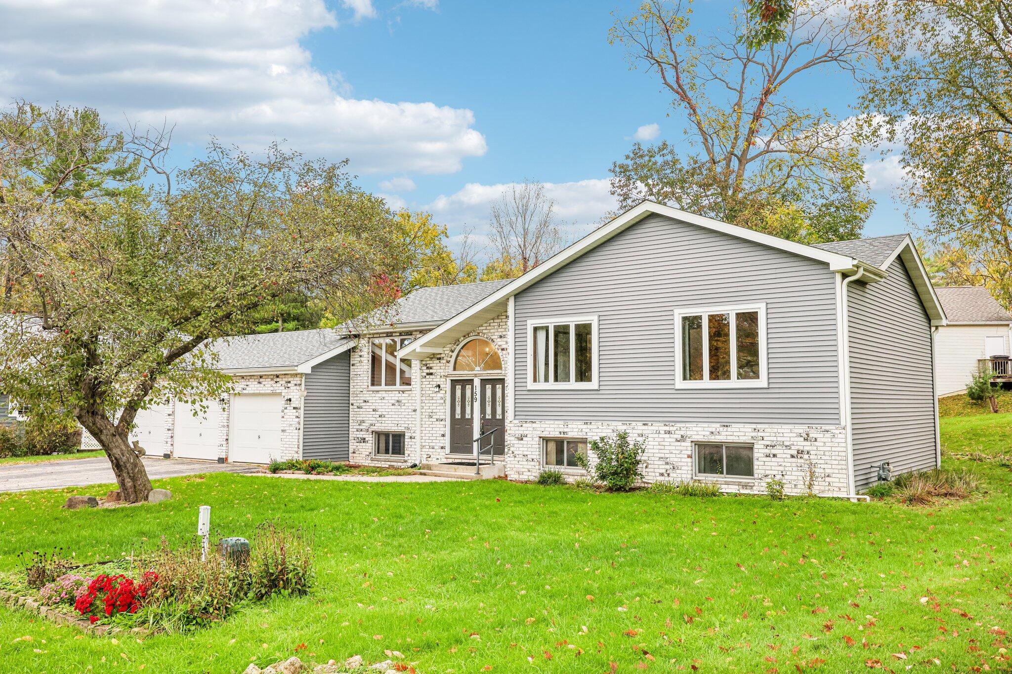 159 Willabay Dr