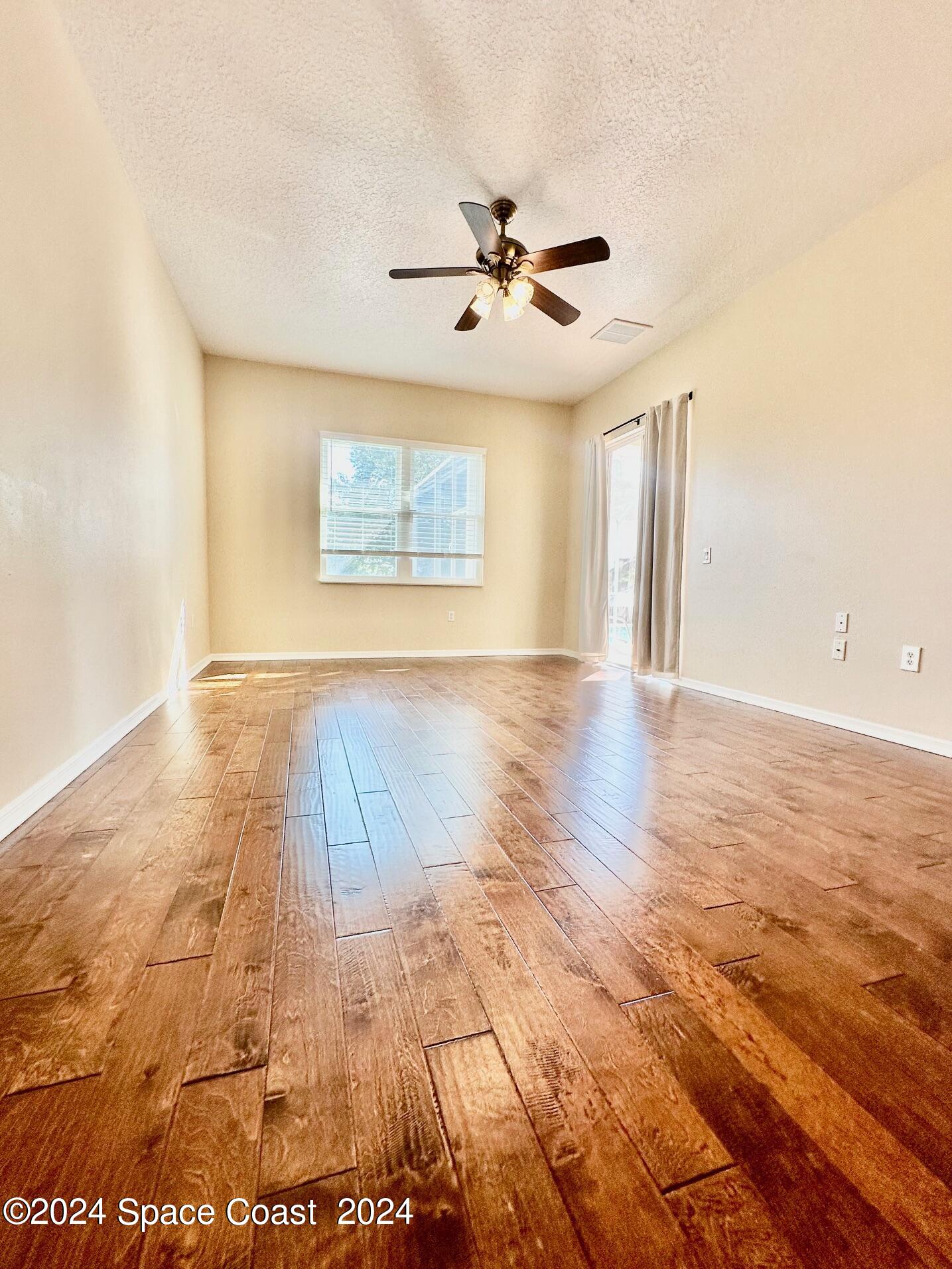 2558 Long Sandy Circle