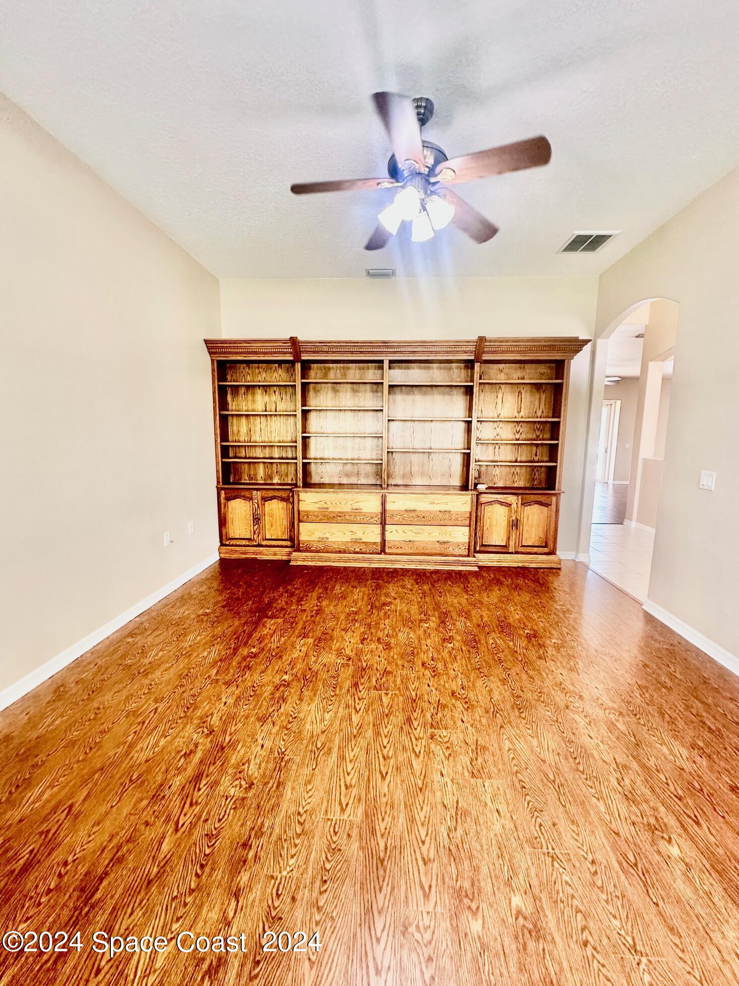 2558 Long Sandy Circle