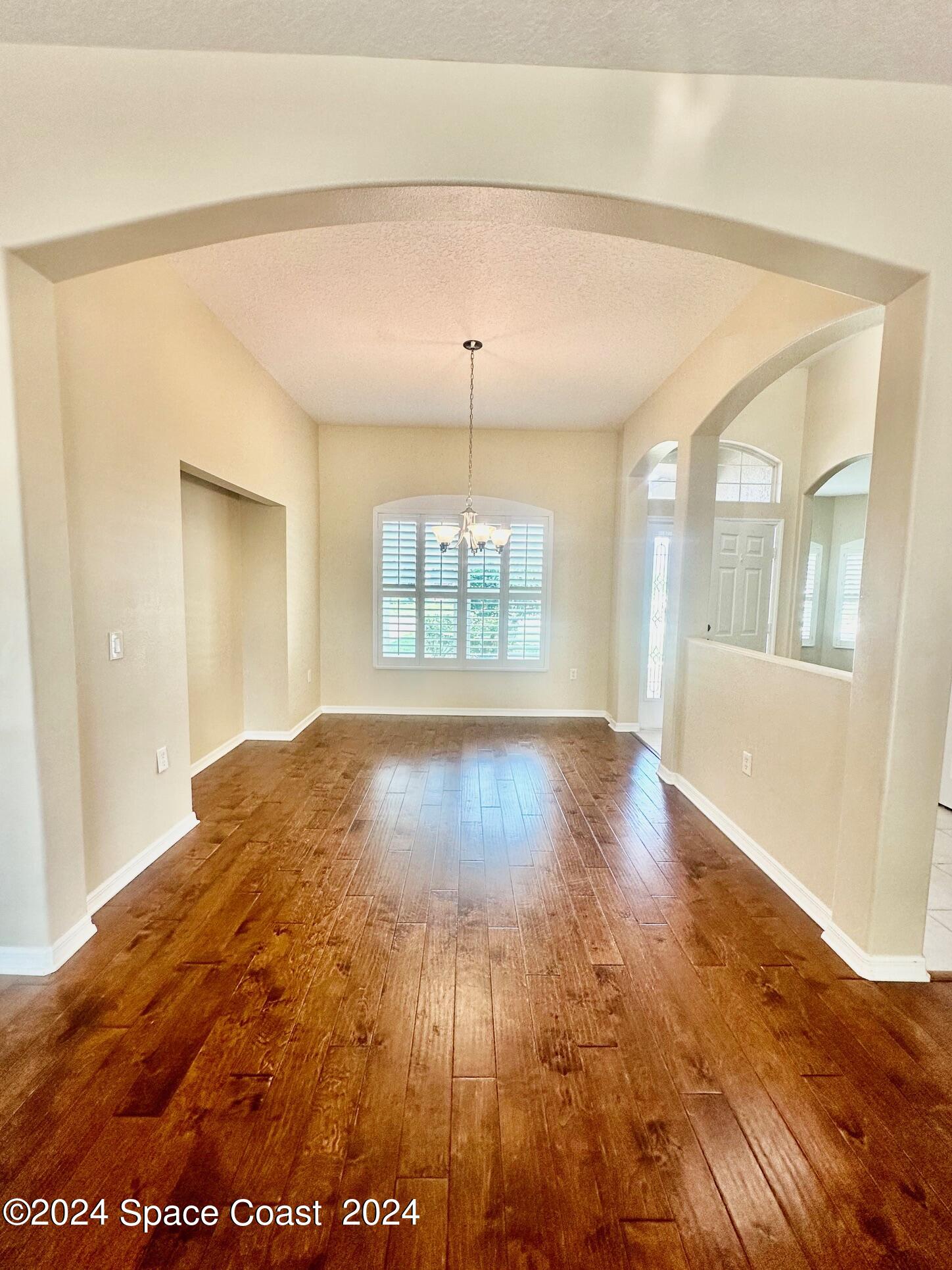2558 Long Sandy Circle