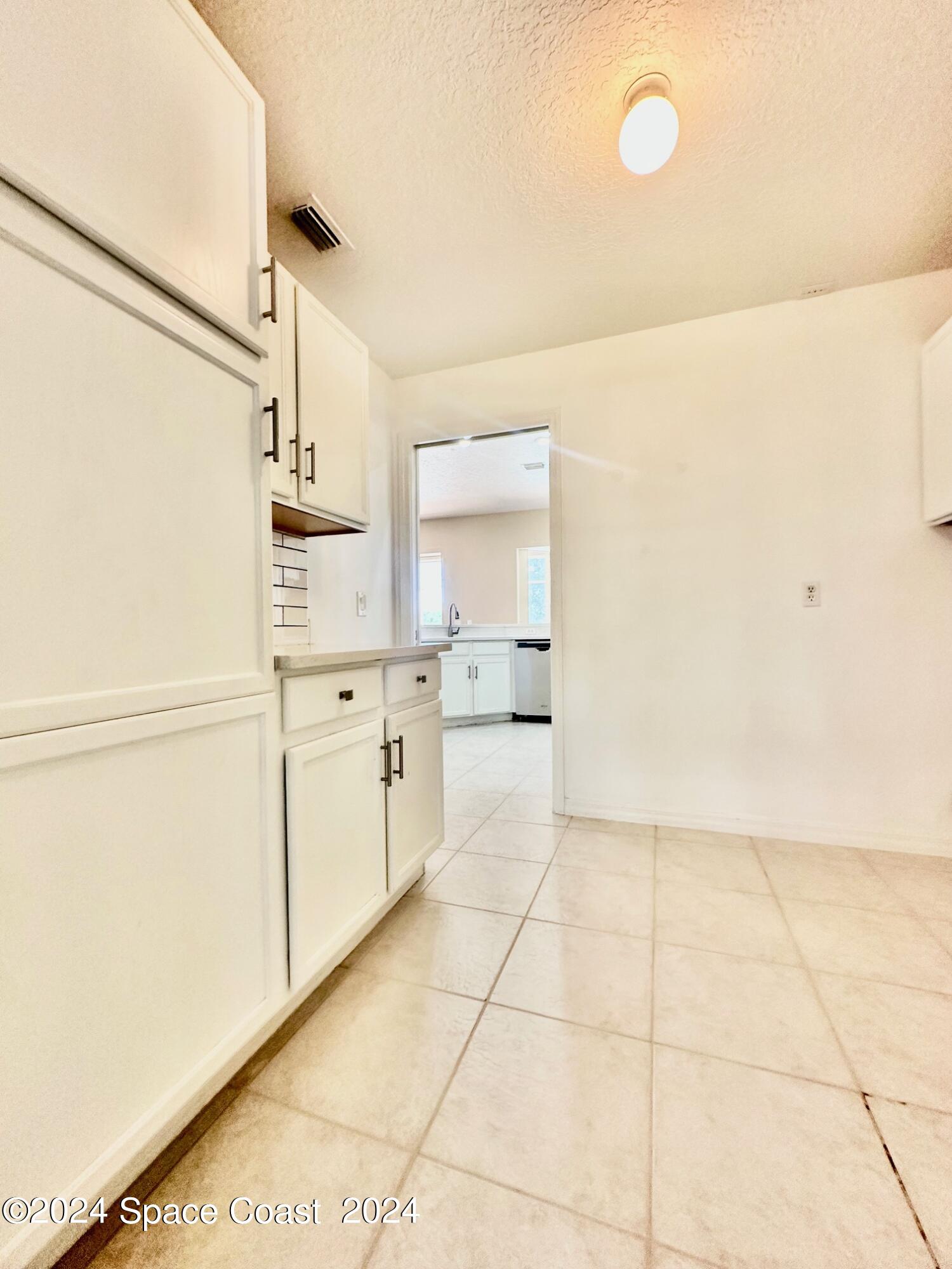 2558 Long Sandy Circle