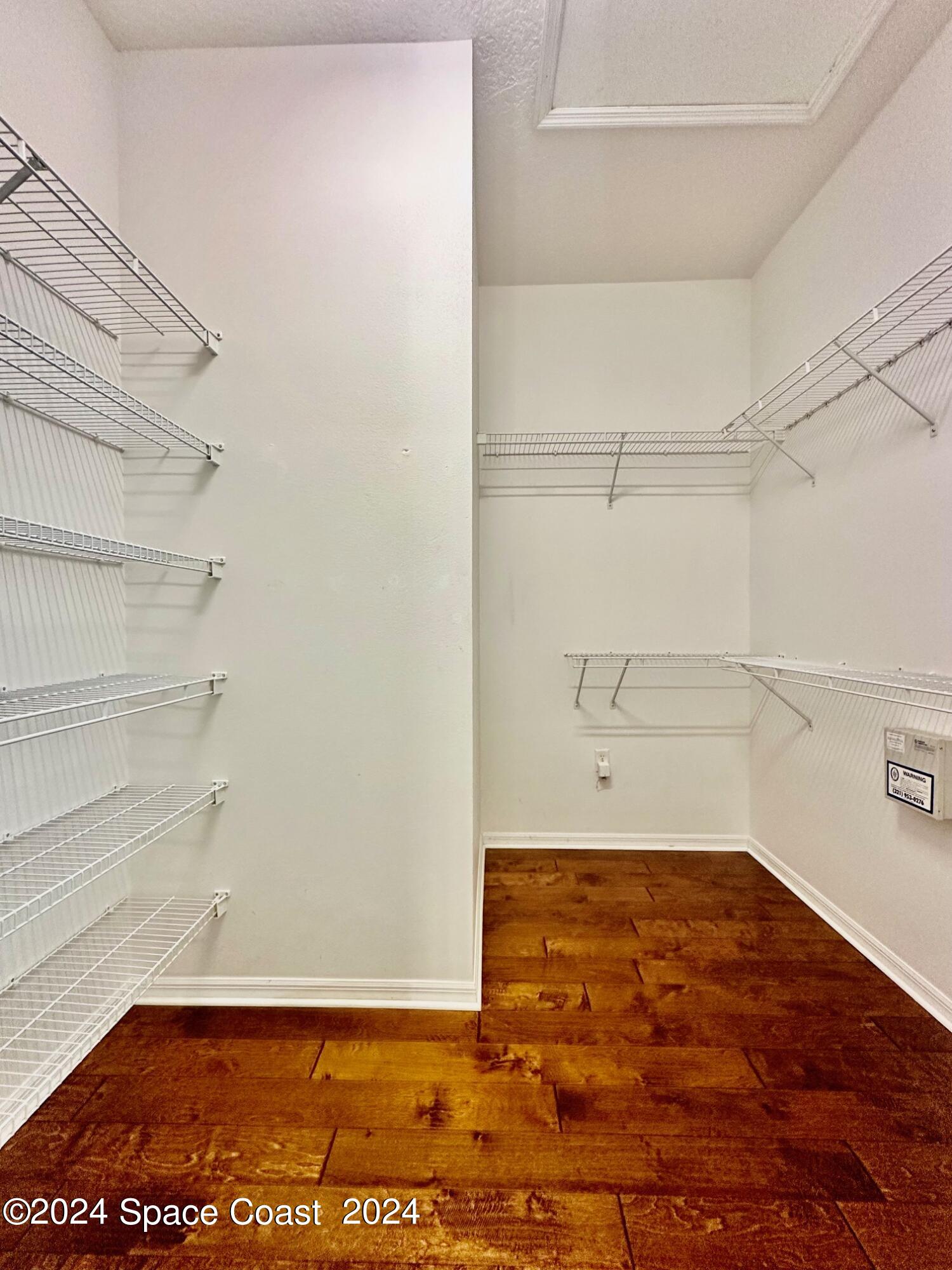 2558 Long Sandy Circle