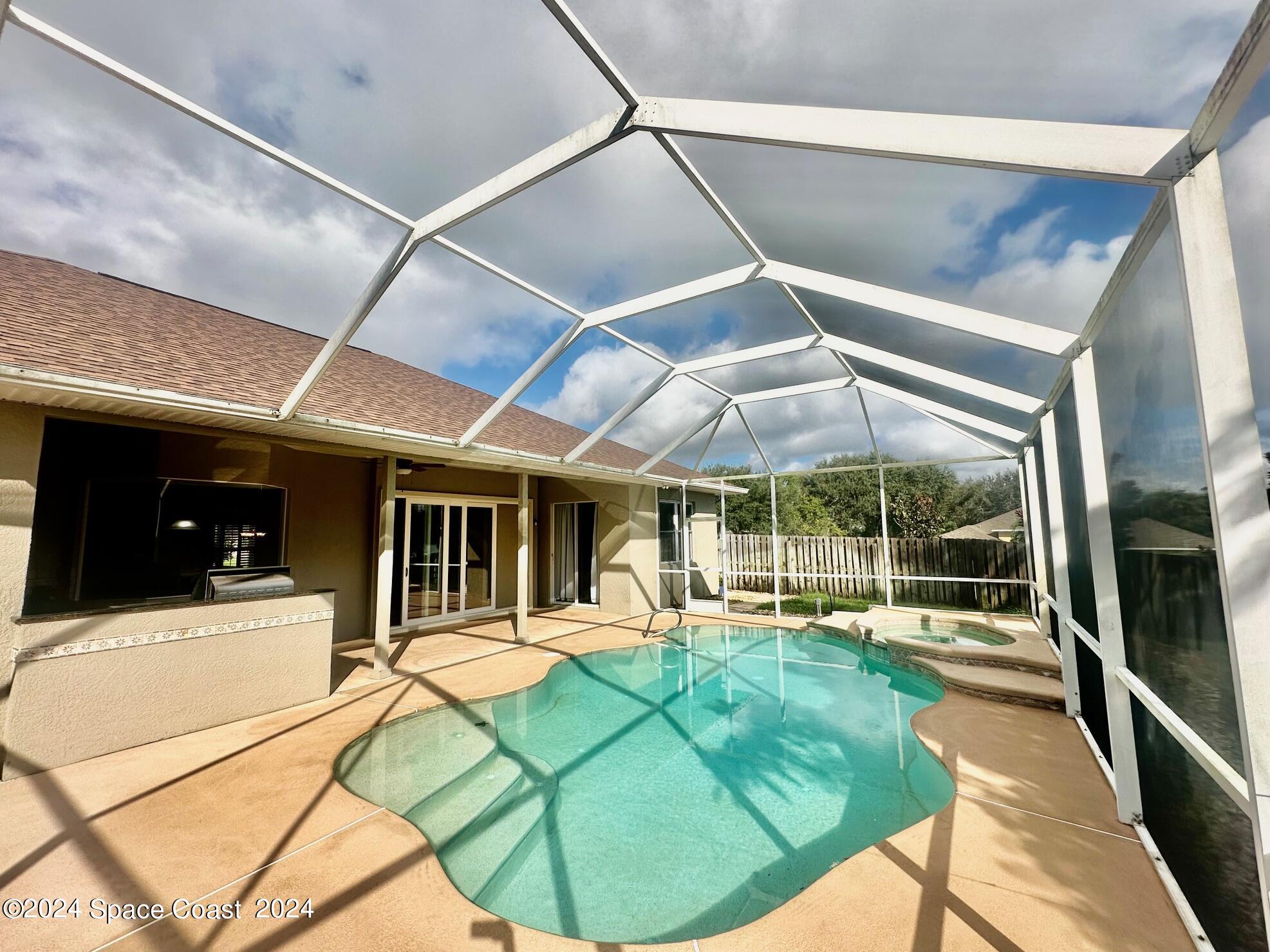 2558 Long Sandy Circle