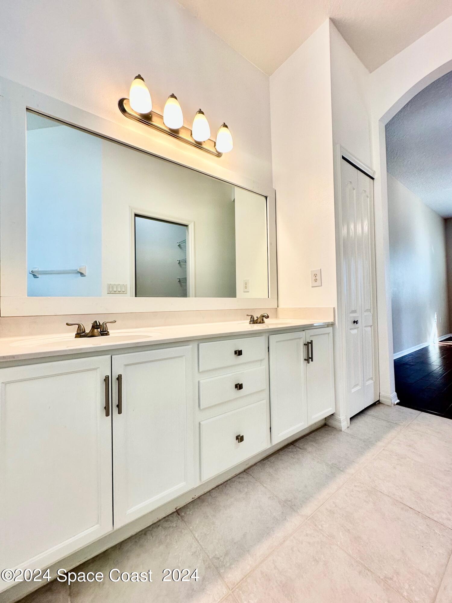 2558 Long Sandy Circle