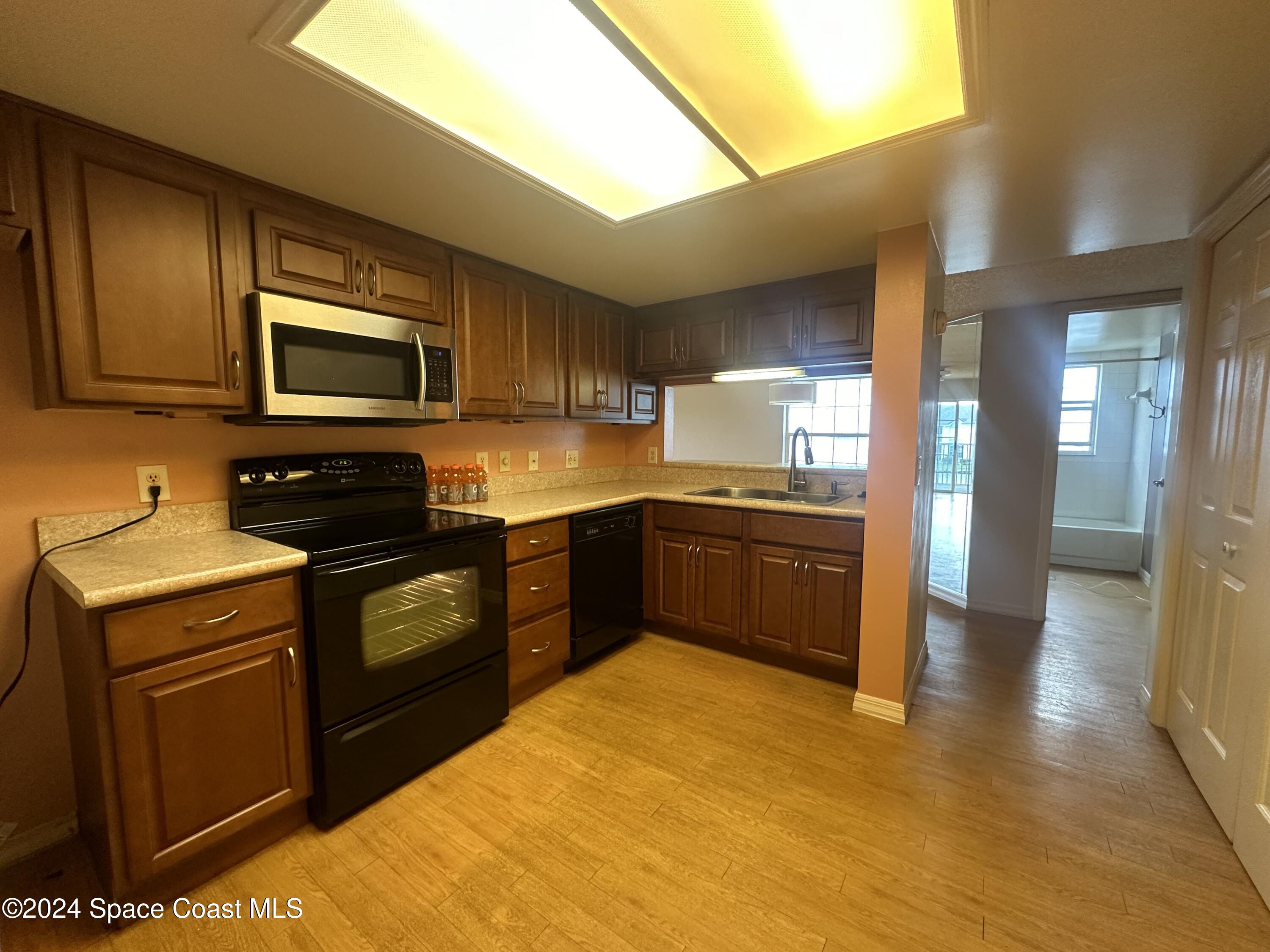 510 S Brevard Avenue, 124