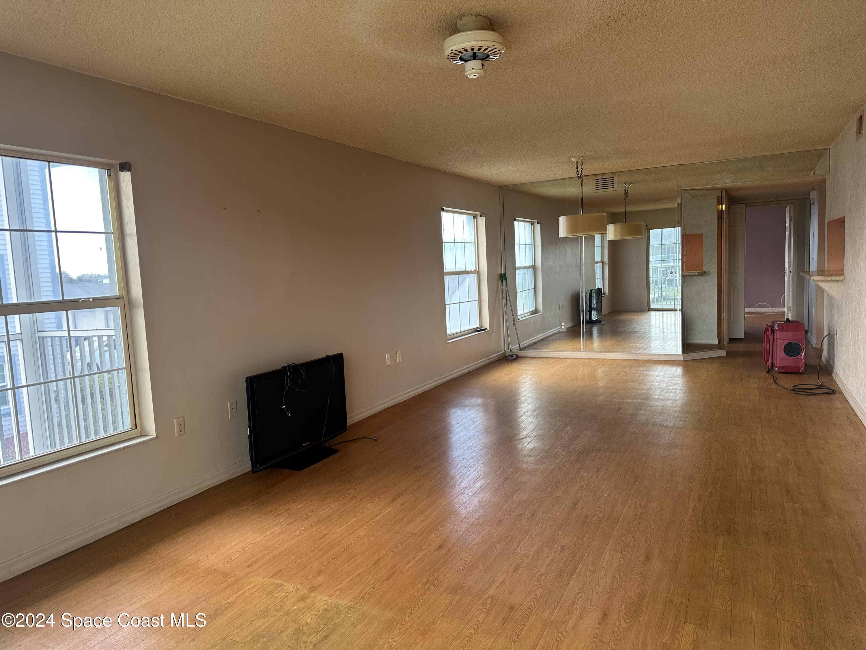 510 S Brevard Avenue, 124