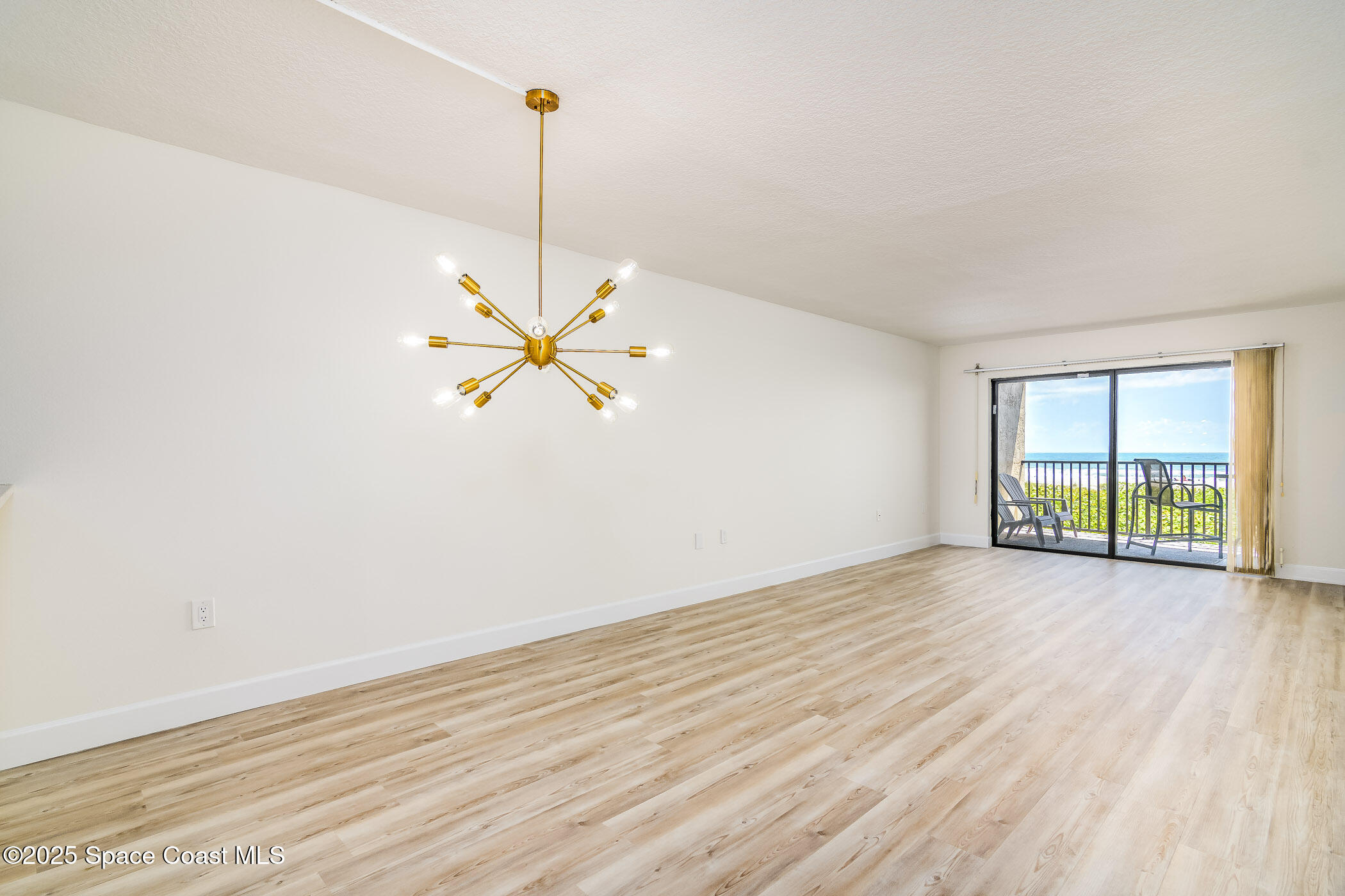 8496 Ridgewood Avenue, 3205