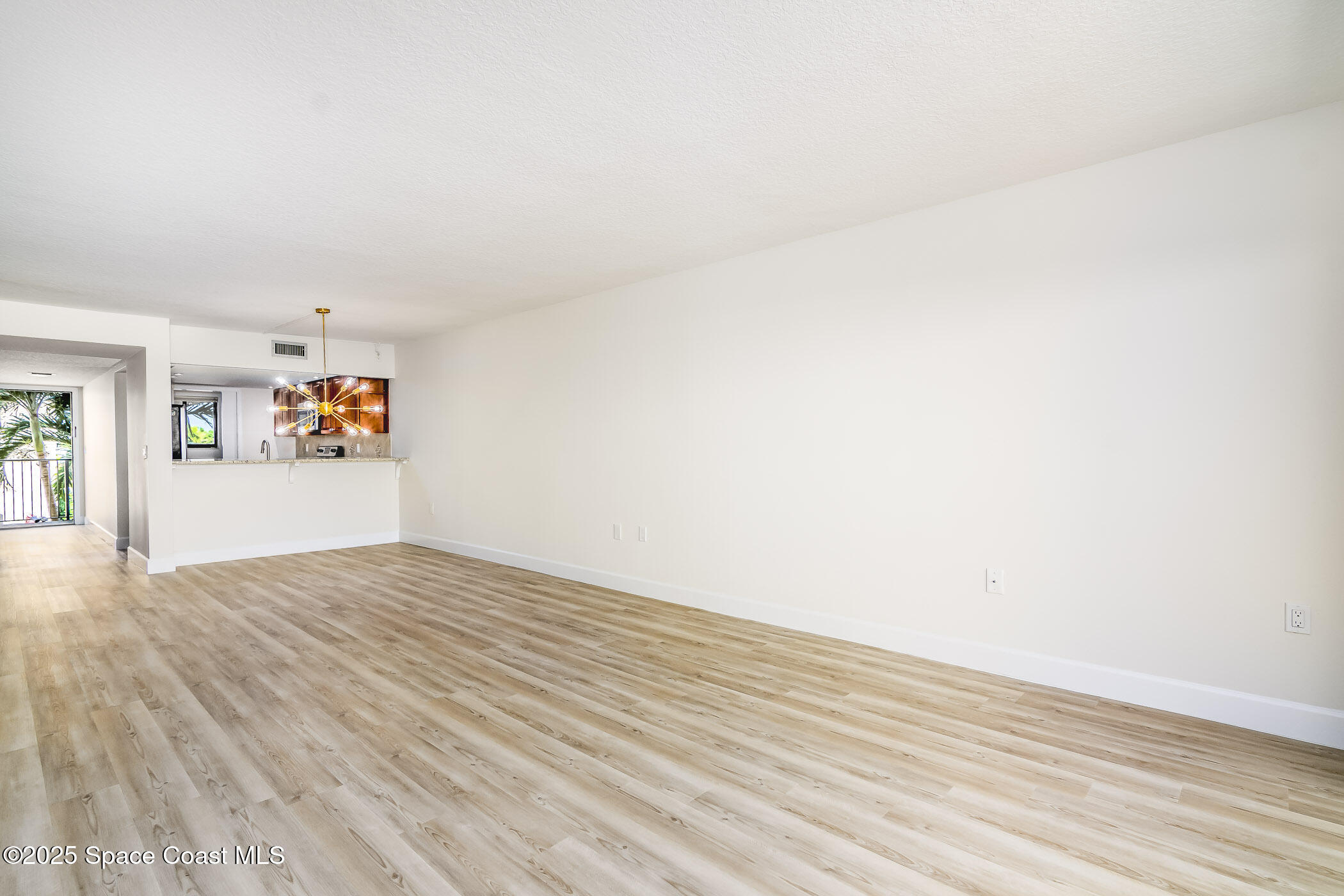 8496 Ridgewood Avenue, 3205