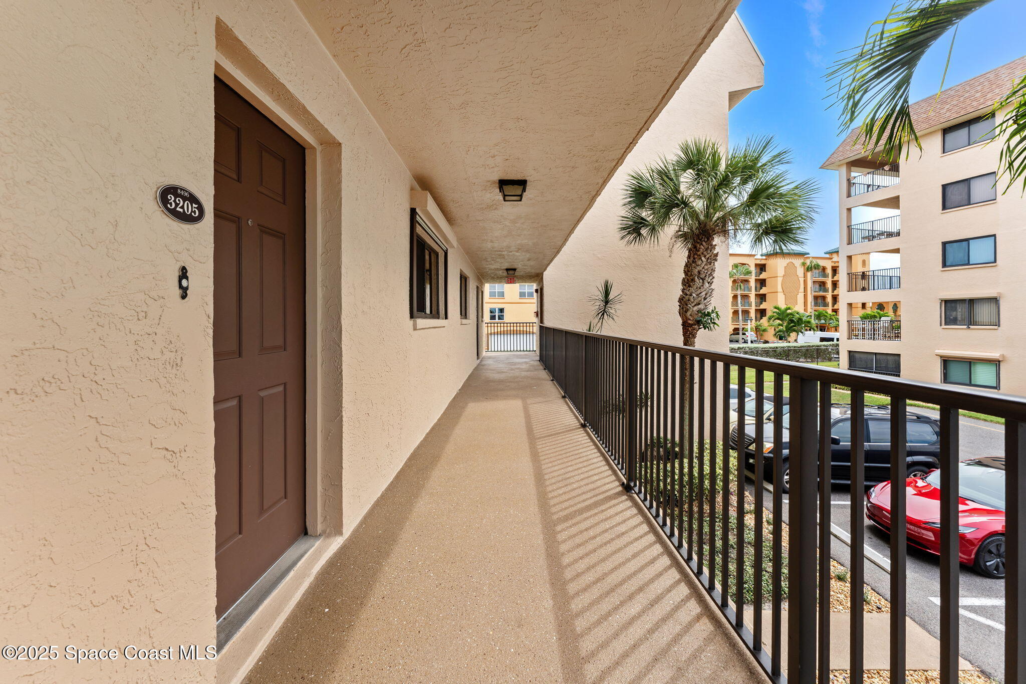 8496 Ridgewood Avenue, 3205