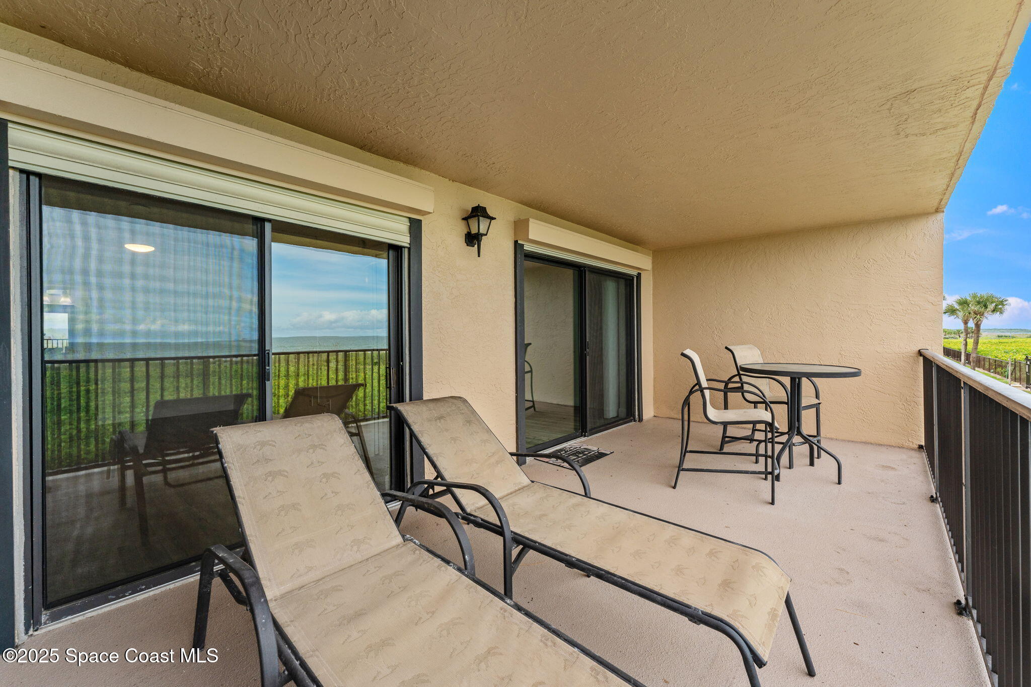 8496 Ridgewood Avenue, 3205
