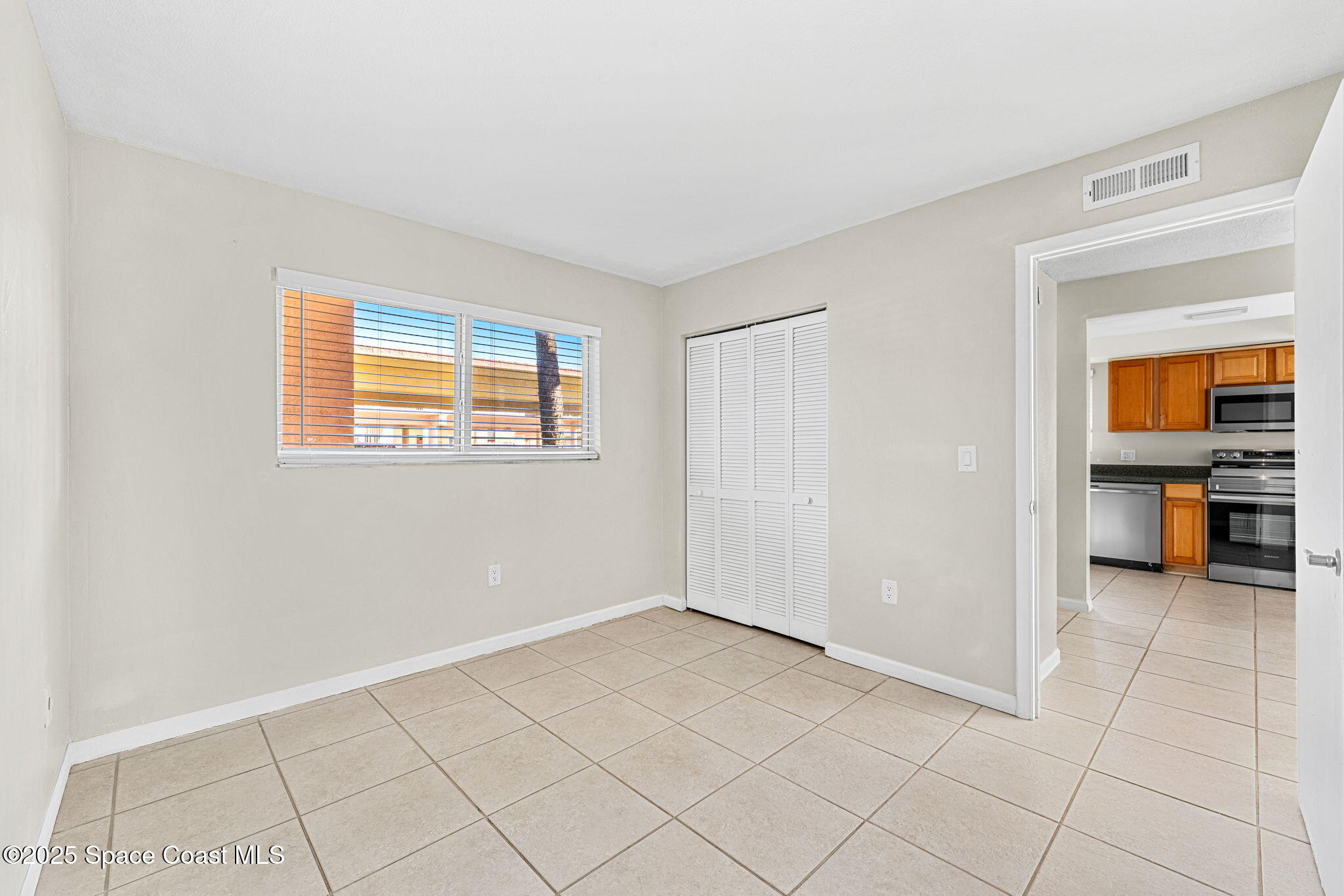 8000 Ridgewood Avenue, 110