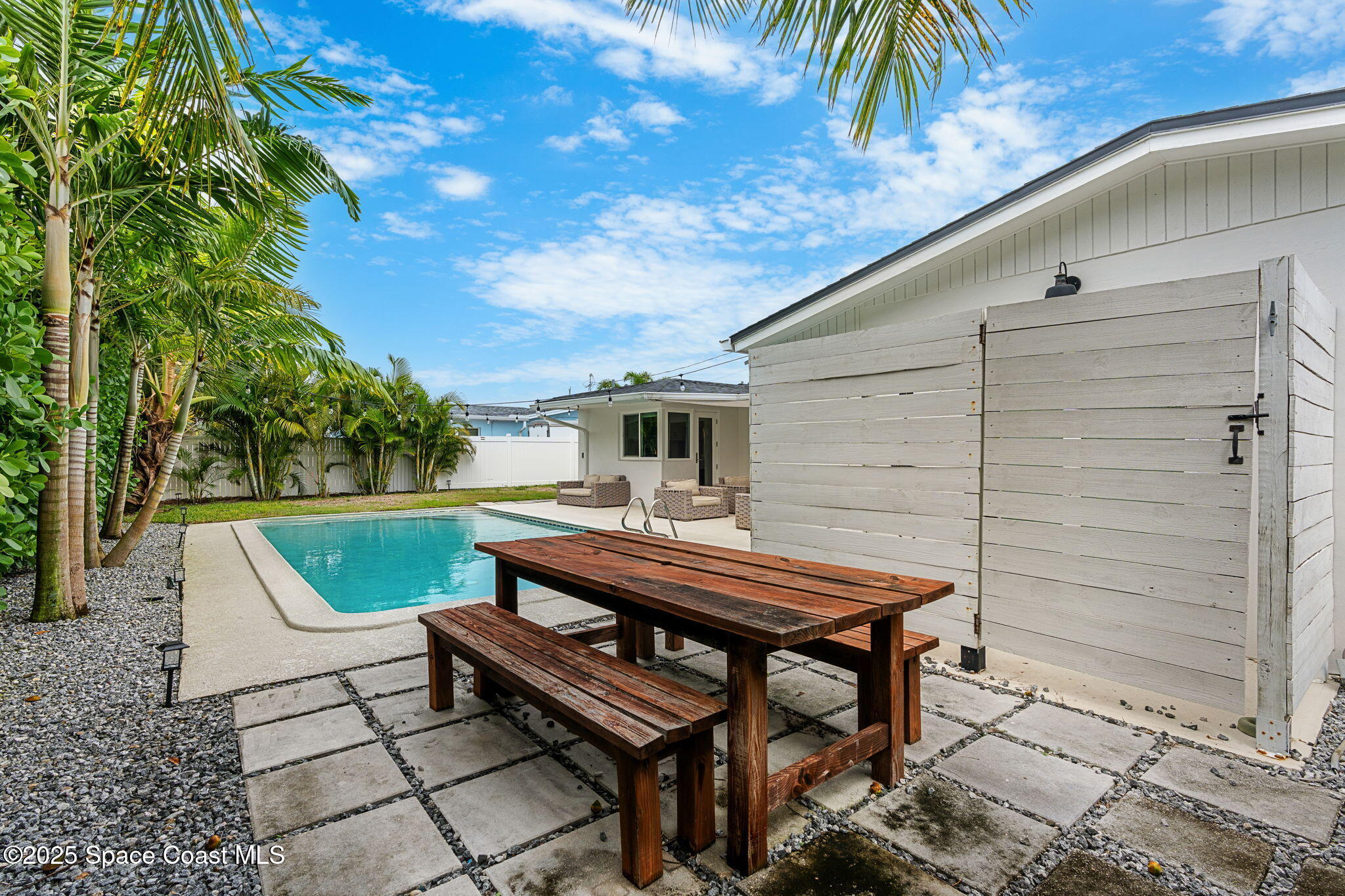 408 Penguin Drive