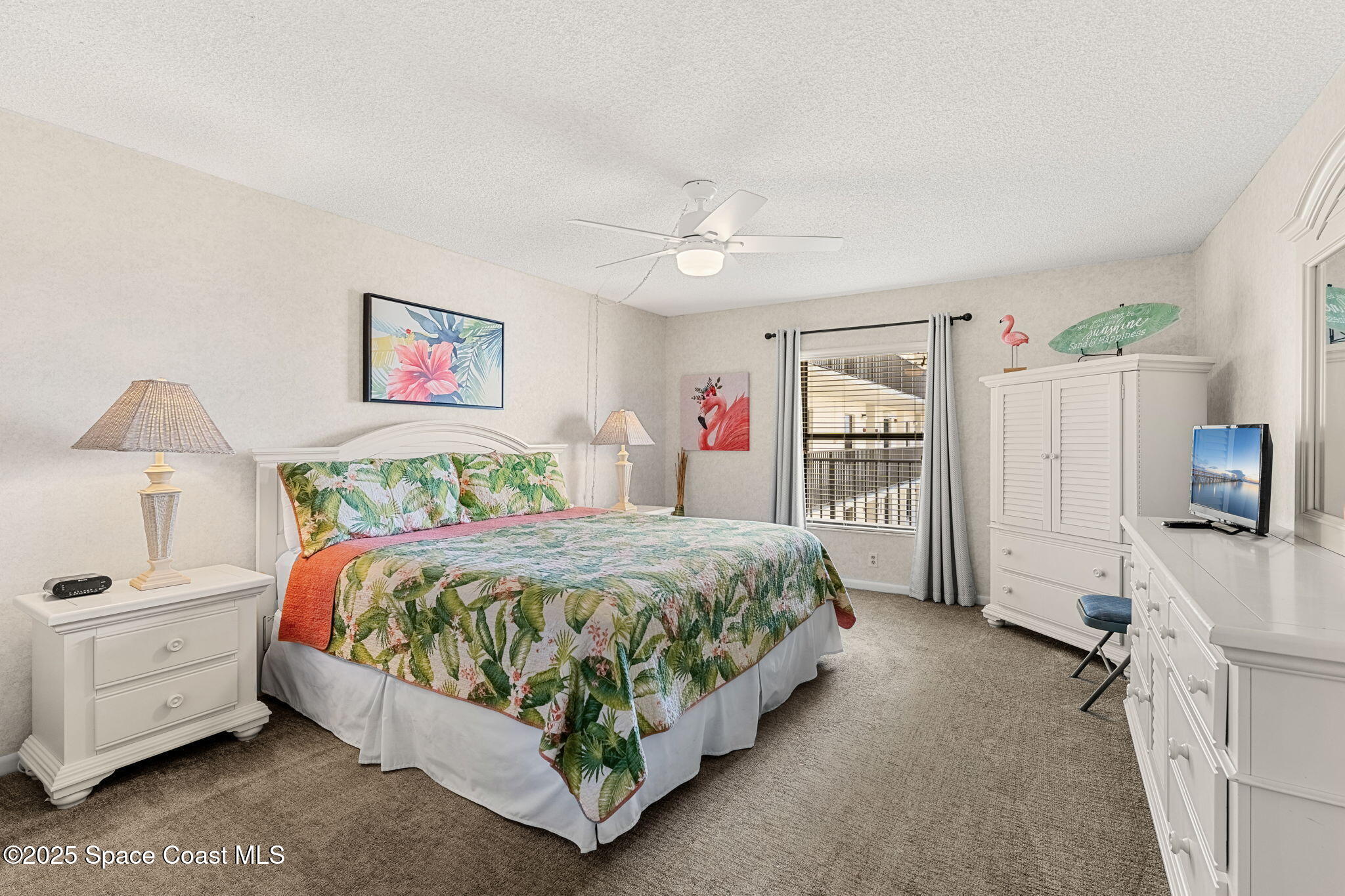 7400 Ridgewood Avenue, 405
