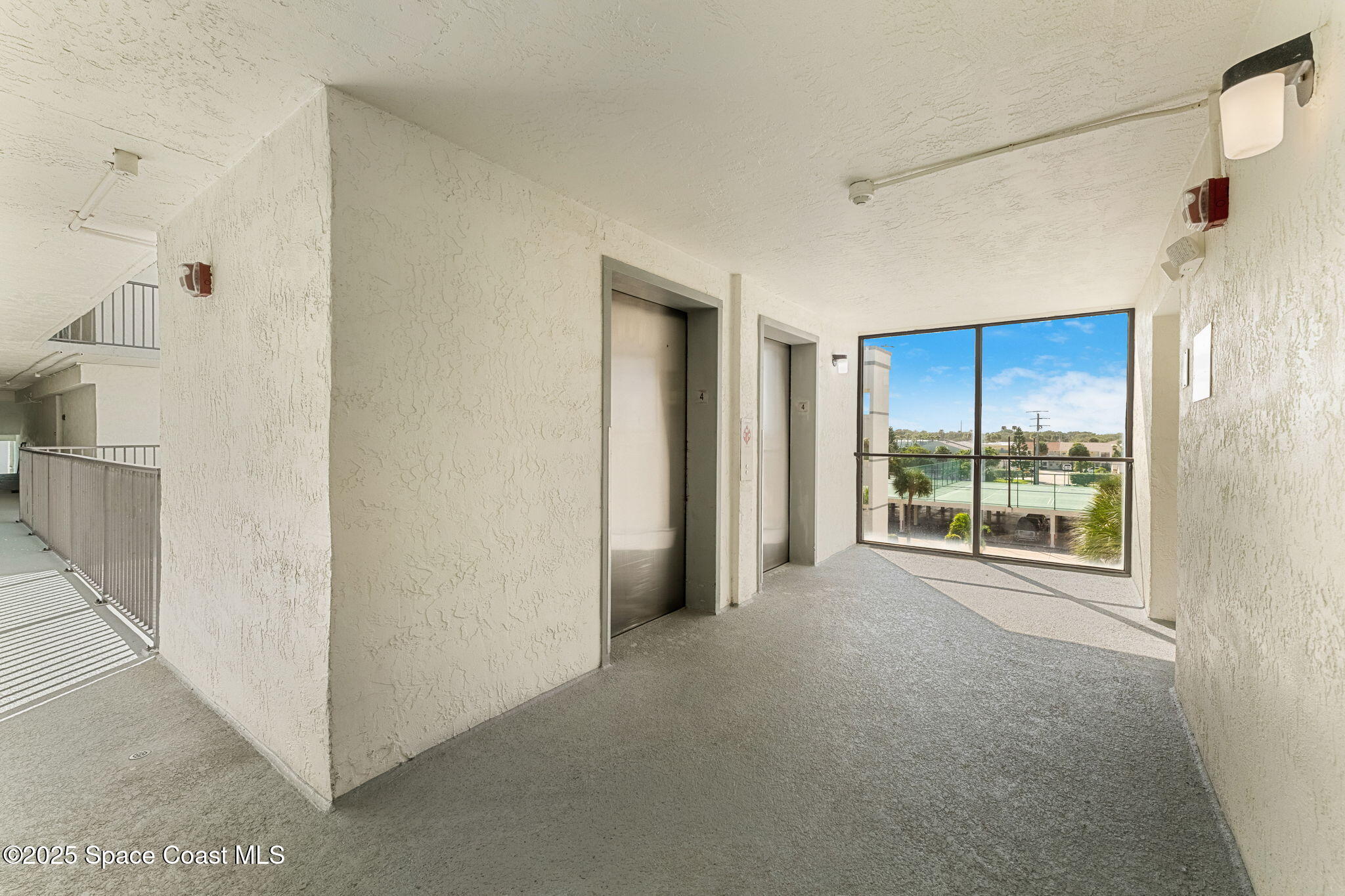 7400 Ridgewood Avenue, 405