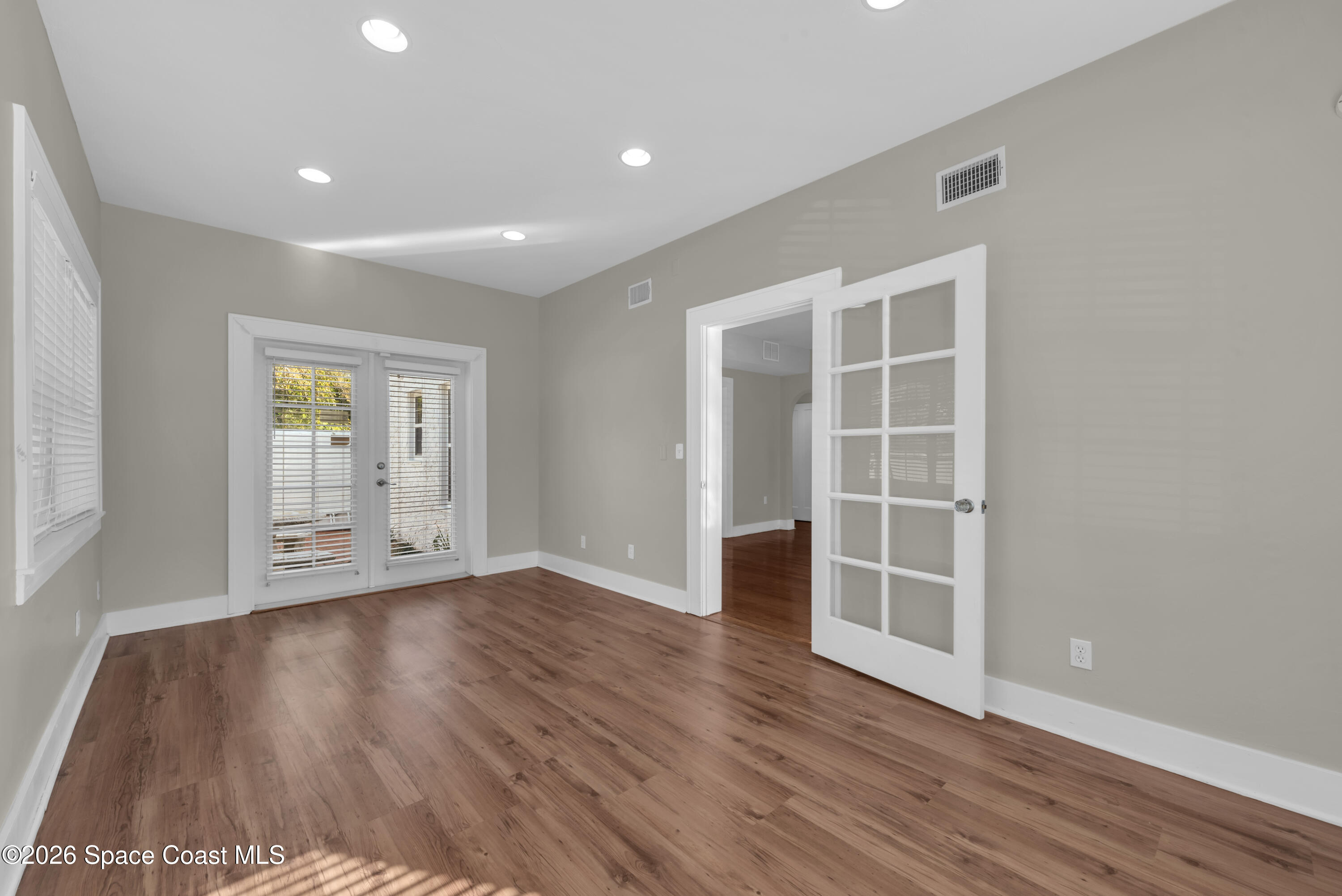 1003 S Washington Avenue